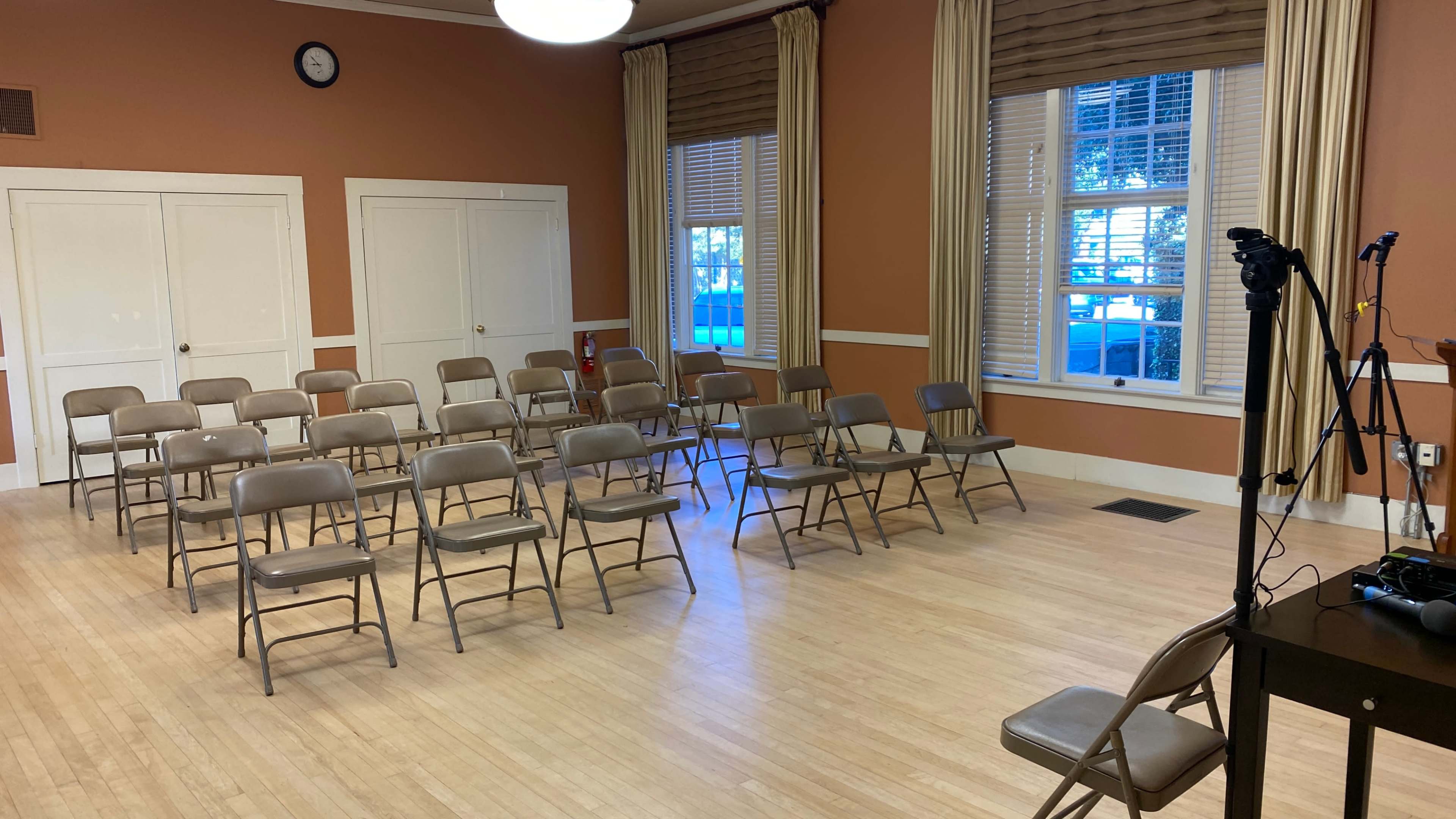 Buckham Room: Multi-Purpose Meeting, Event, and Performance Room Image in North Central, San Mateo, CA