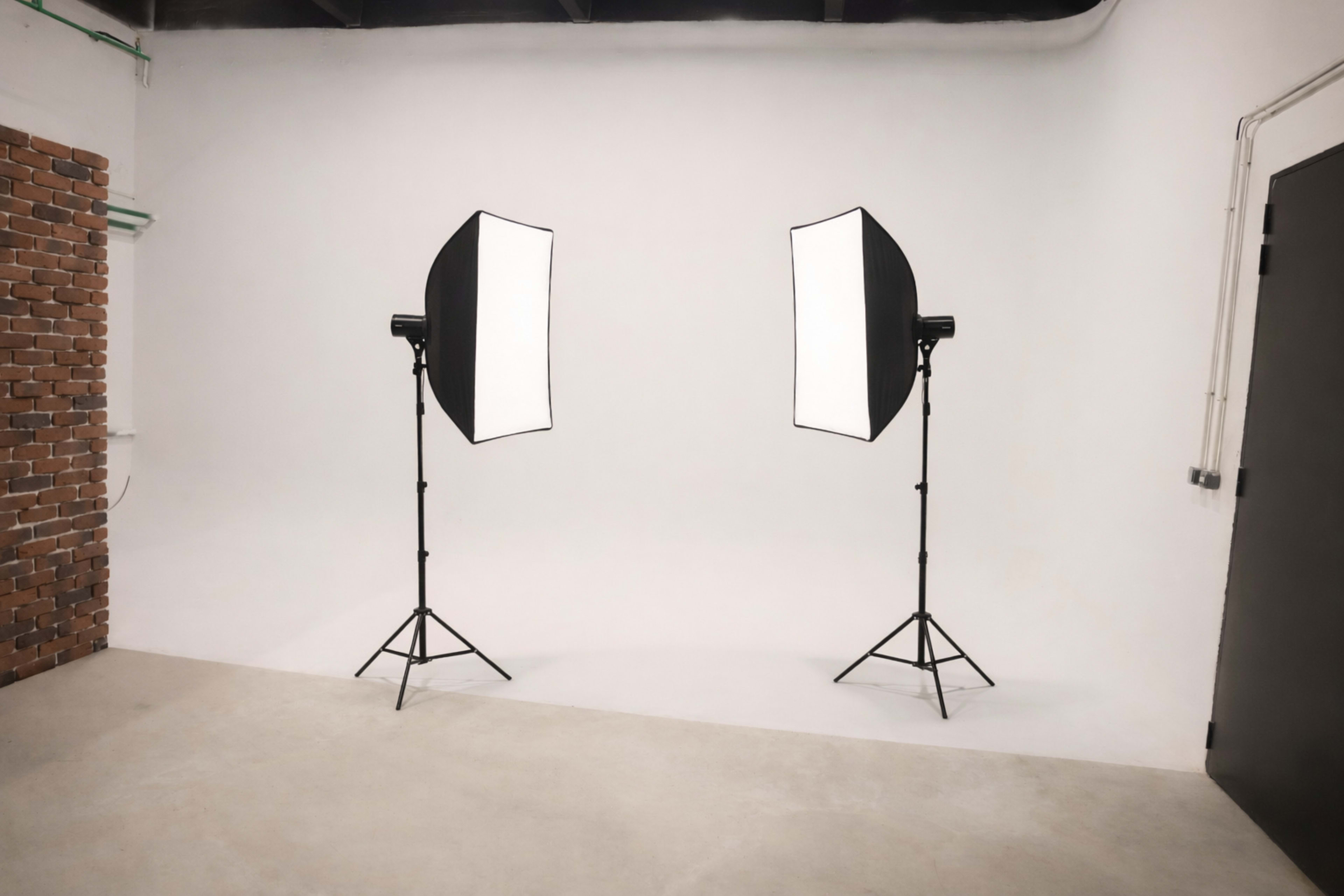 Studio Photo / Vidéo – Cyclorama fond blanc Image in , Bagnolet