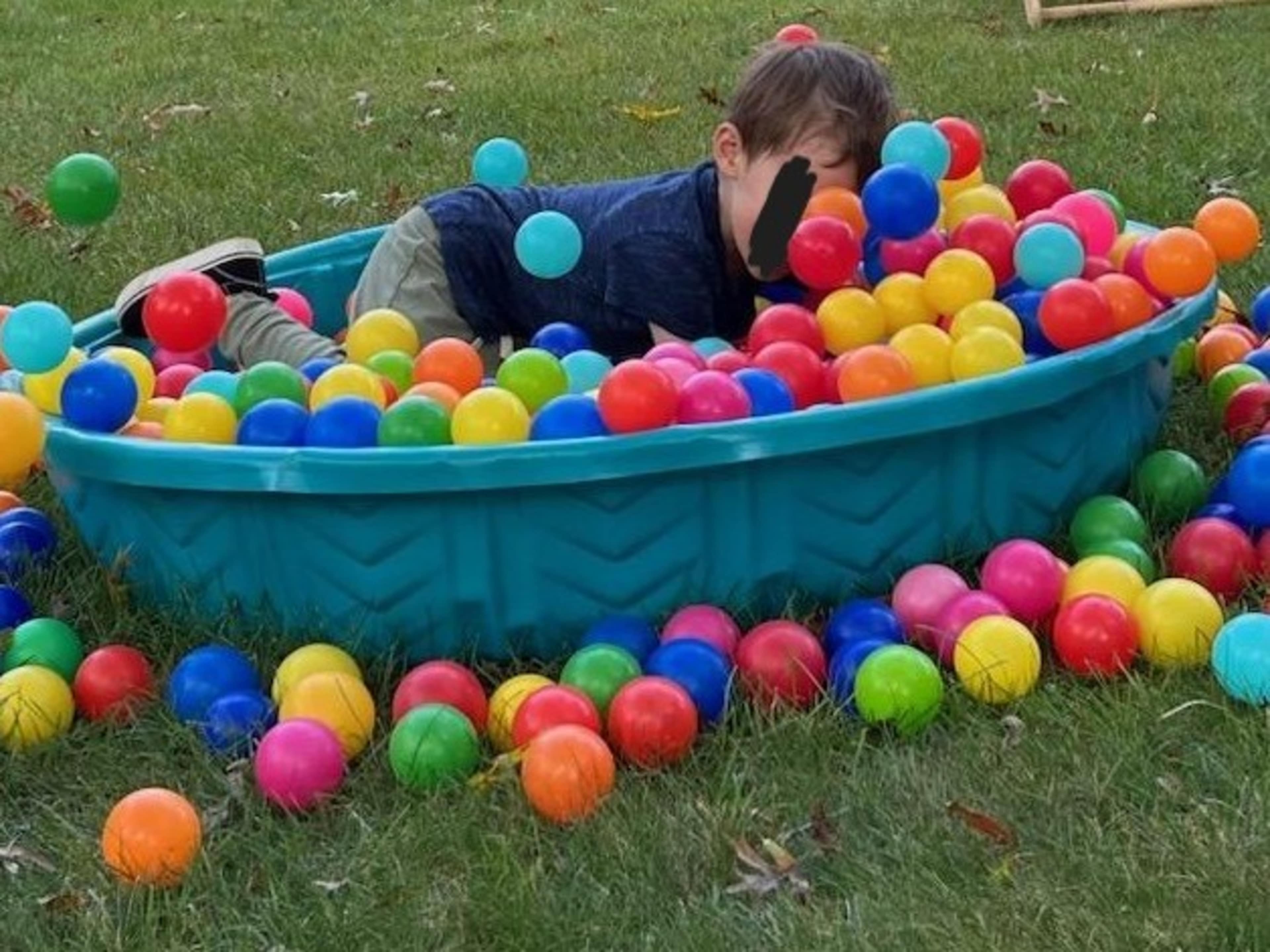 Baby pool with balls