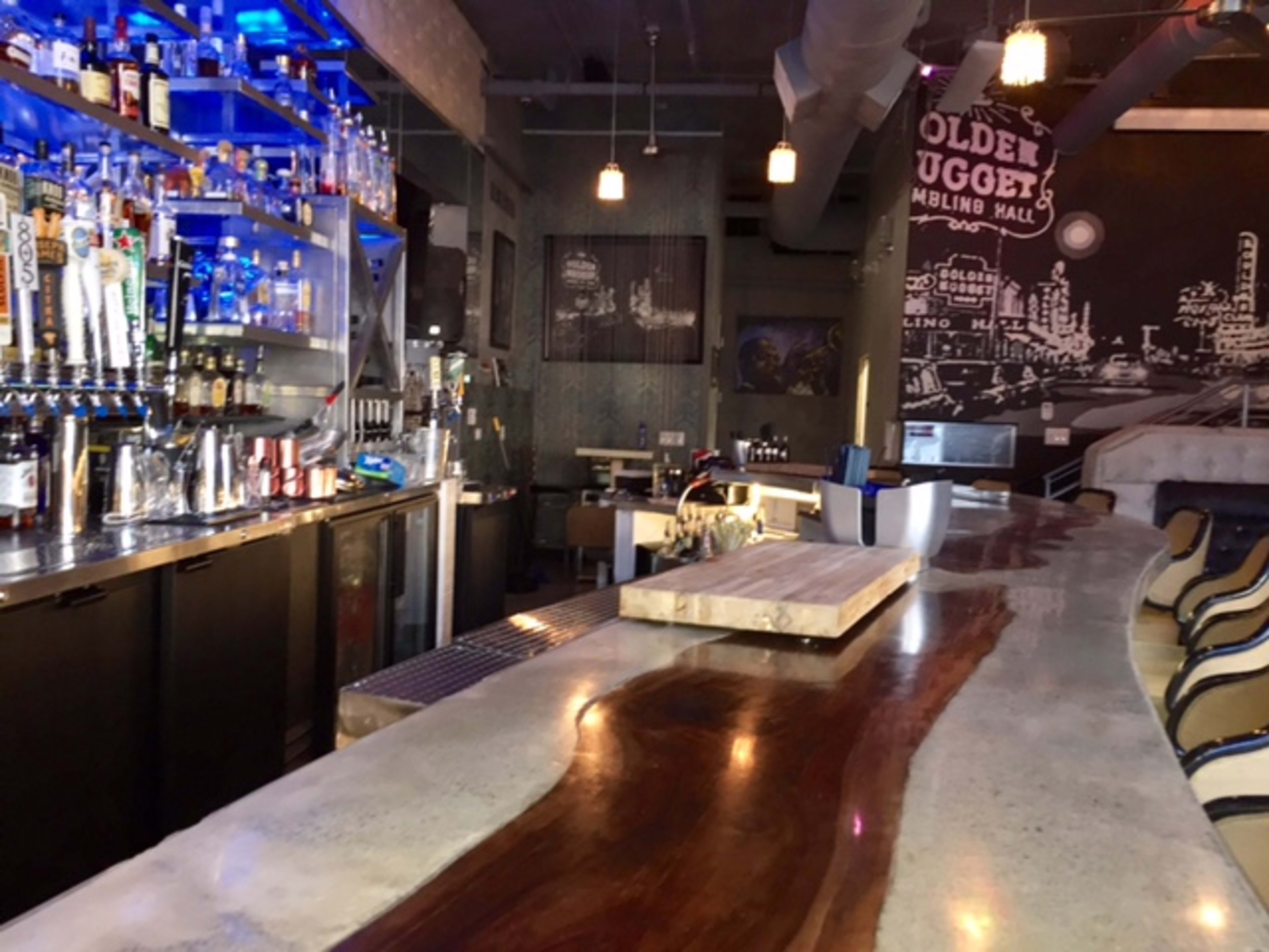 Classic Jewel Cocktail Lounge & Kitchen | Impressive Downtown Cocktail ...