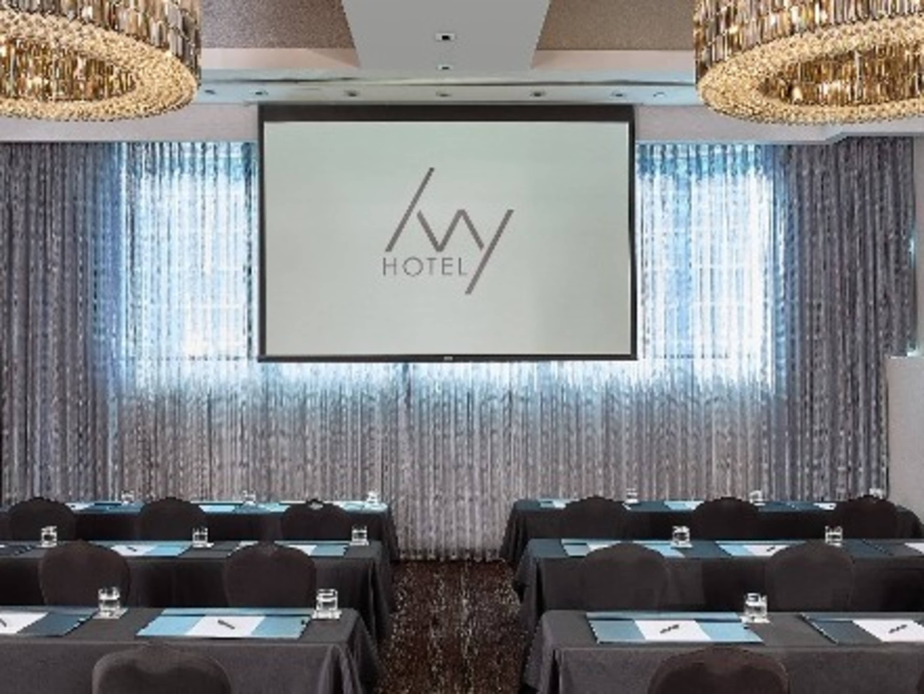 Projector with Screen 