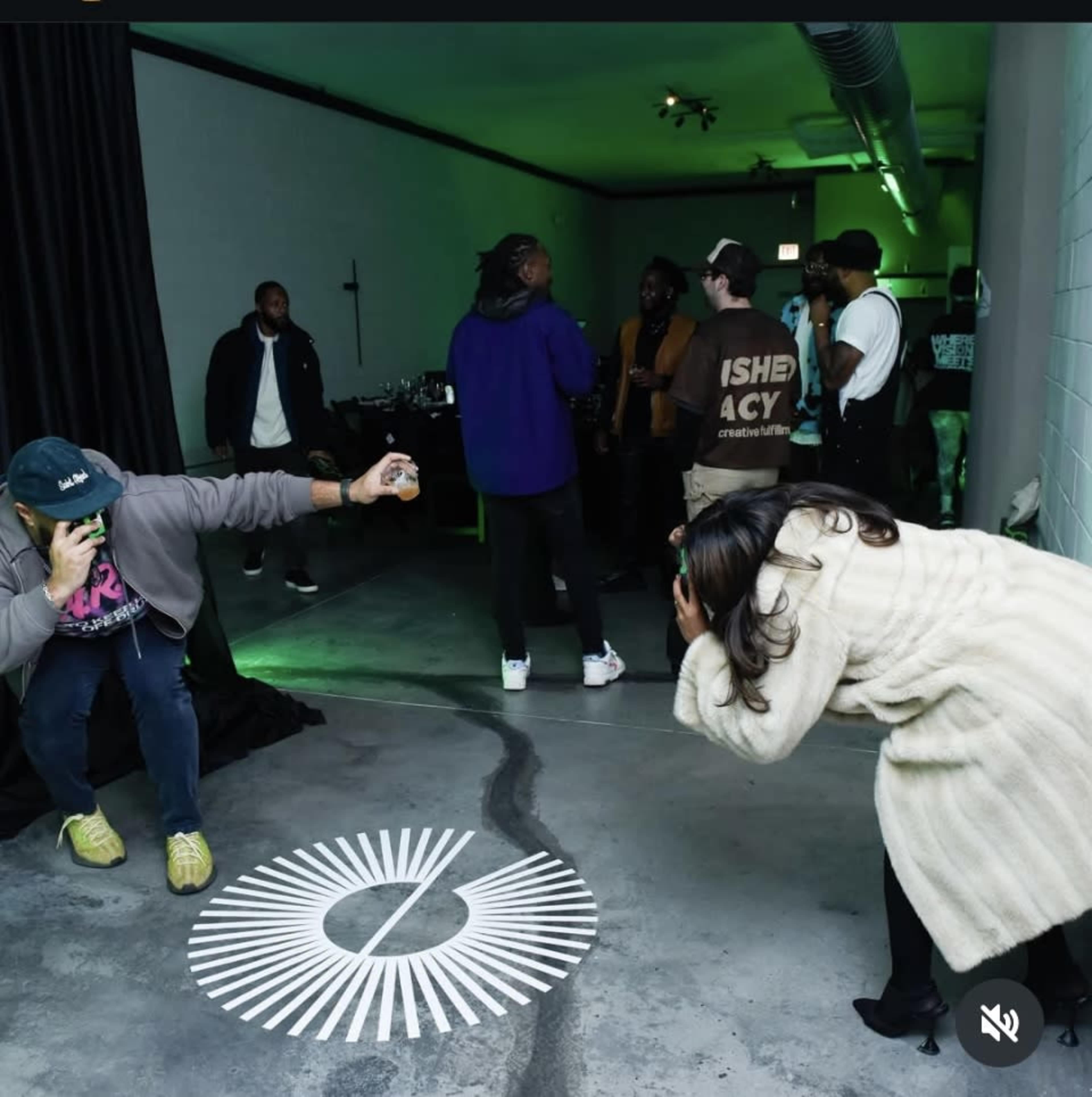 Modern Soho Studio located in Bridgeport with High Ceilings + Beautiful Light Image in South Side, chicago, IL