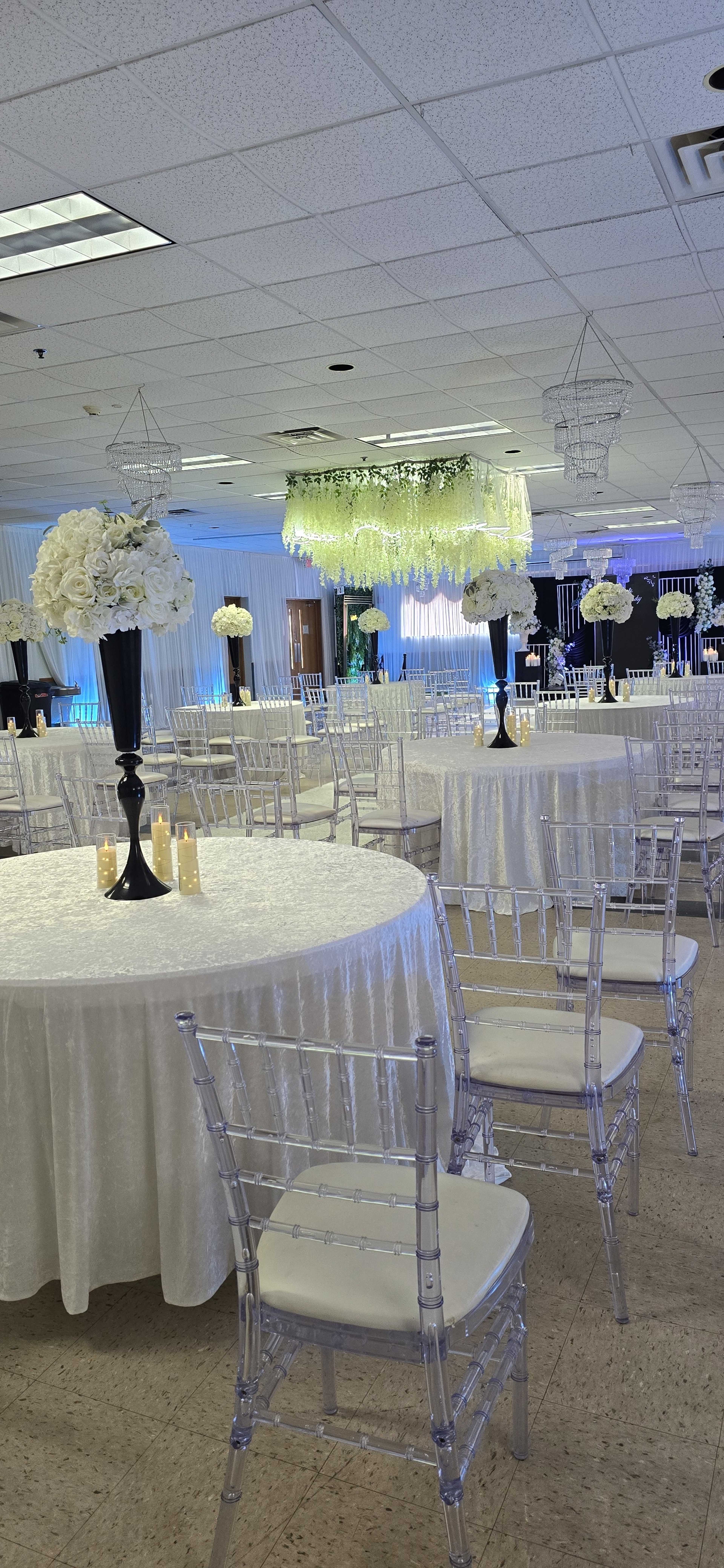 An Urban Event hall with roomy atmosphere Image in Mission Heights, Brookfield, WI