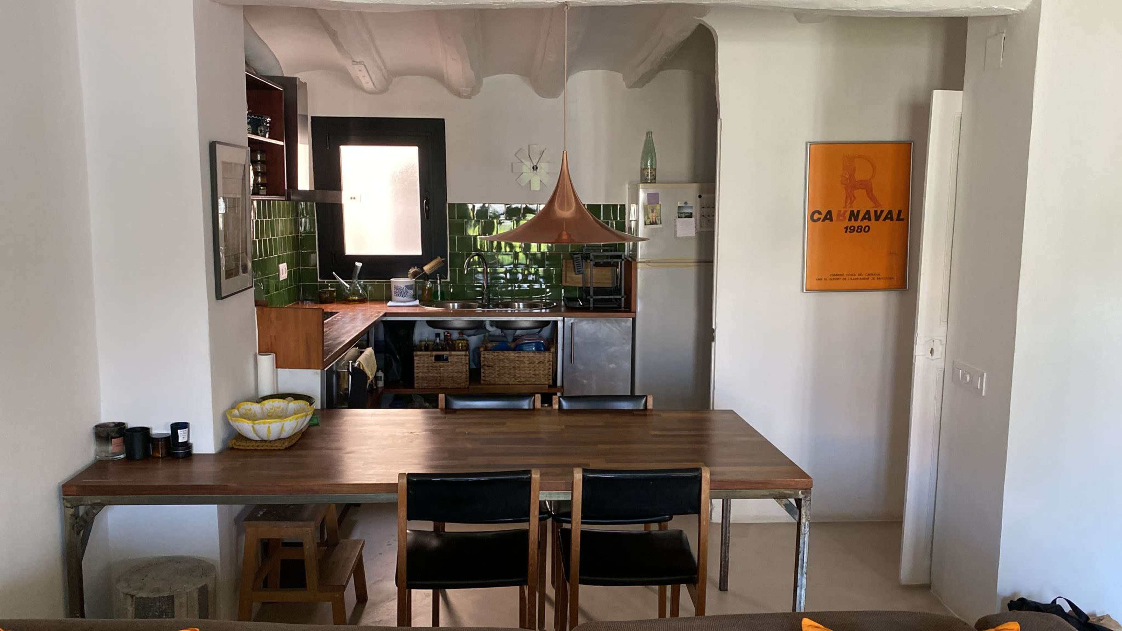 Real Barcelona: Character Apartment with Light & Texture Image in El Raval, Barcelona, B