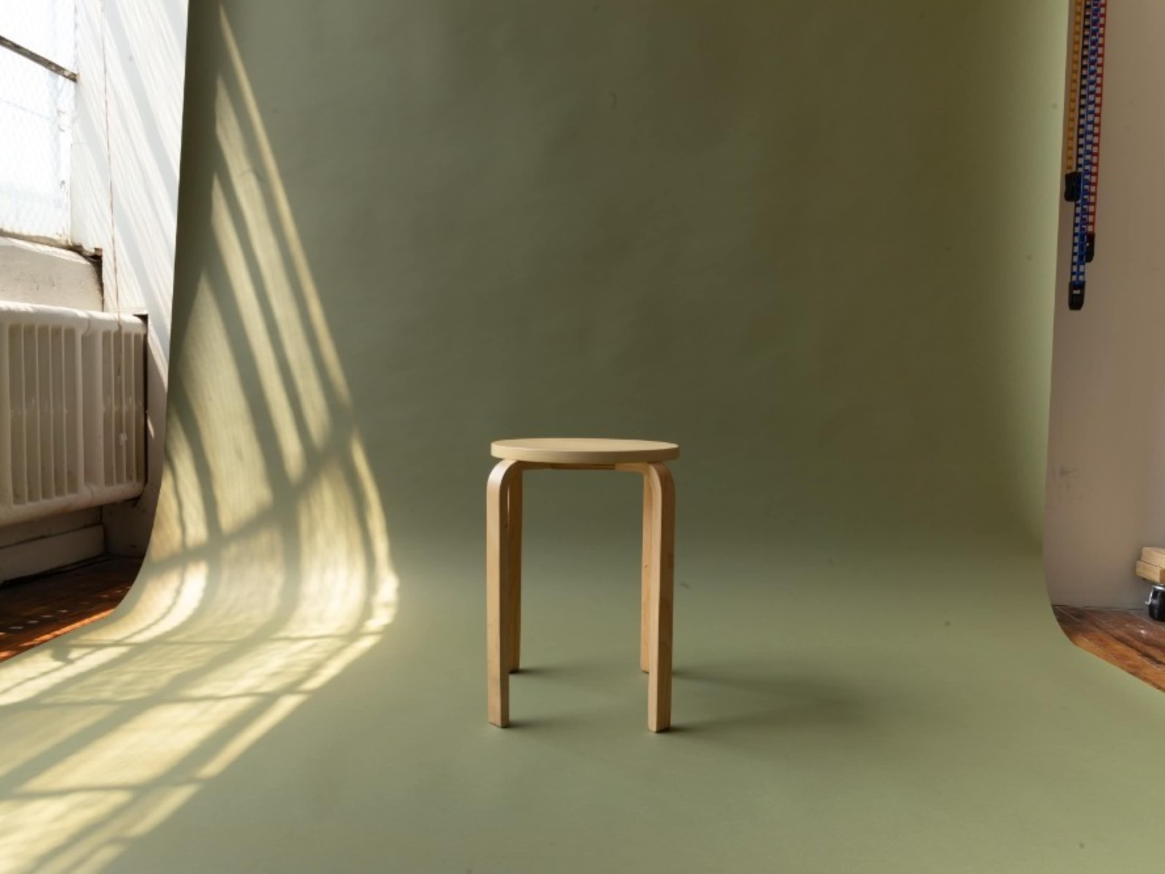 Seamless Backdrop Pull