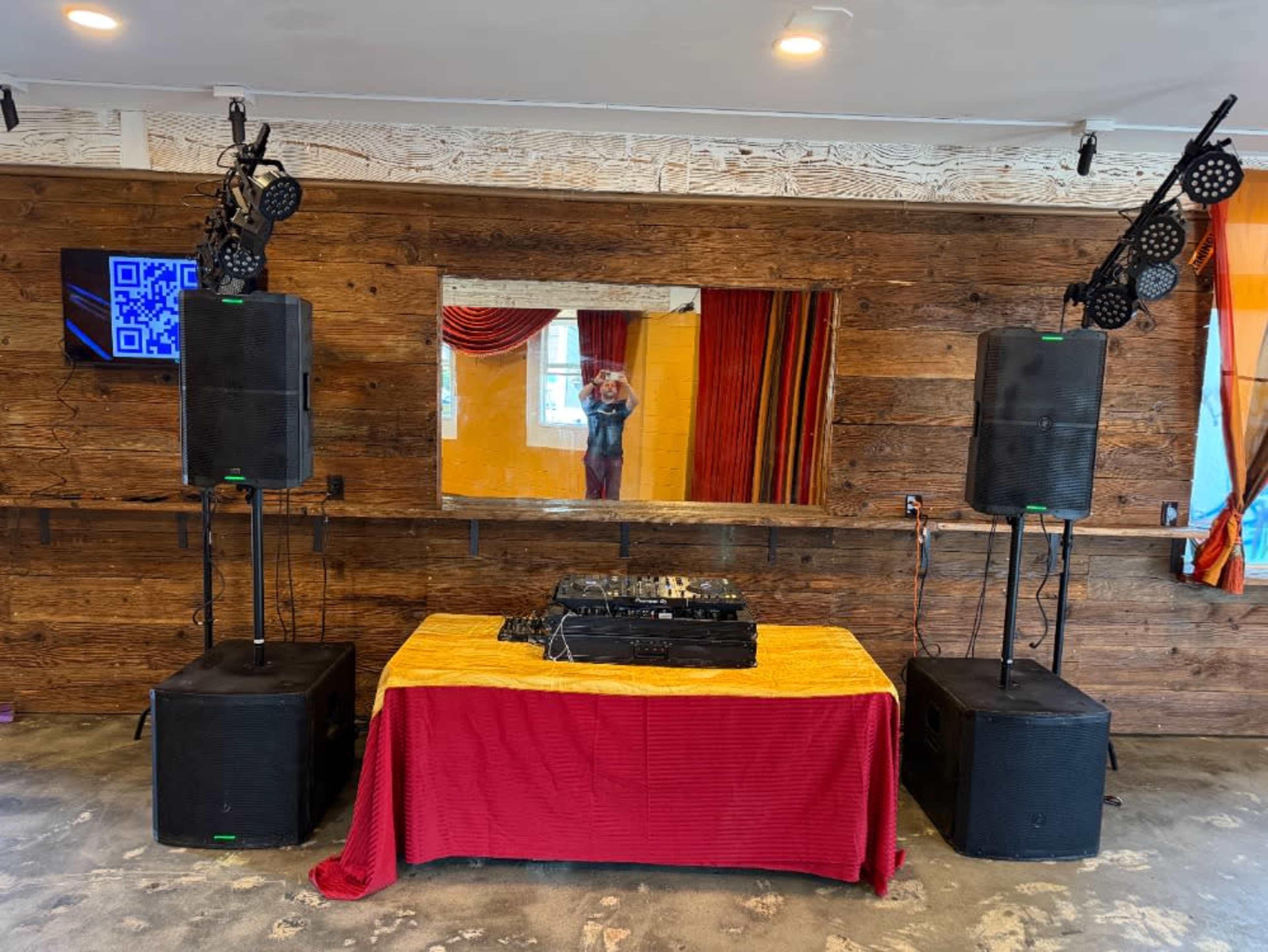 High-Fidelity Sound System