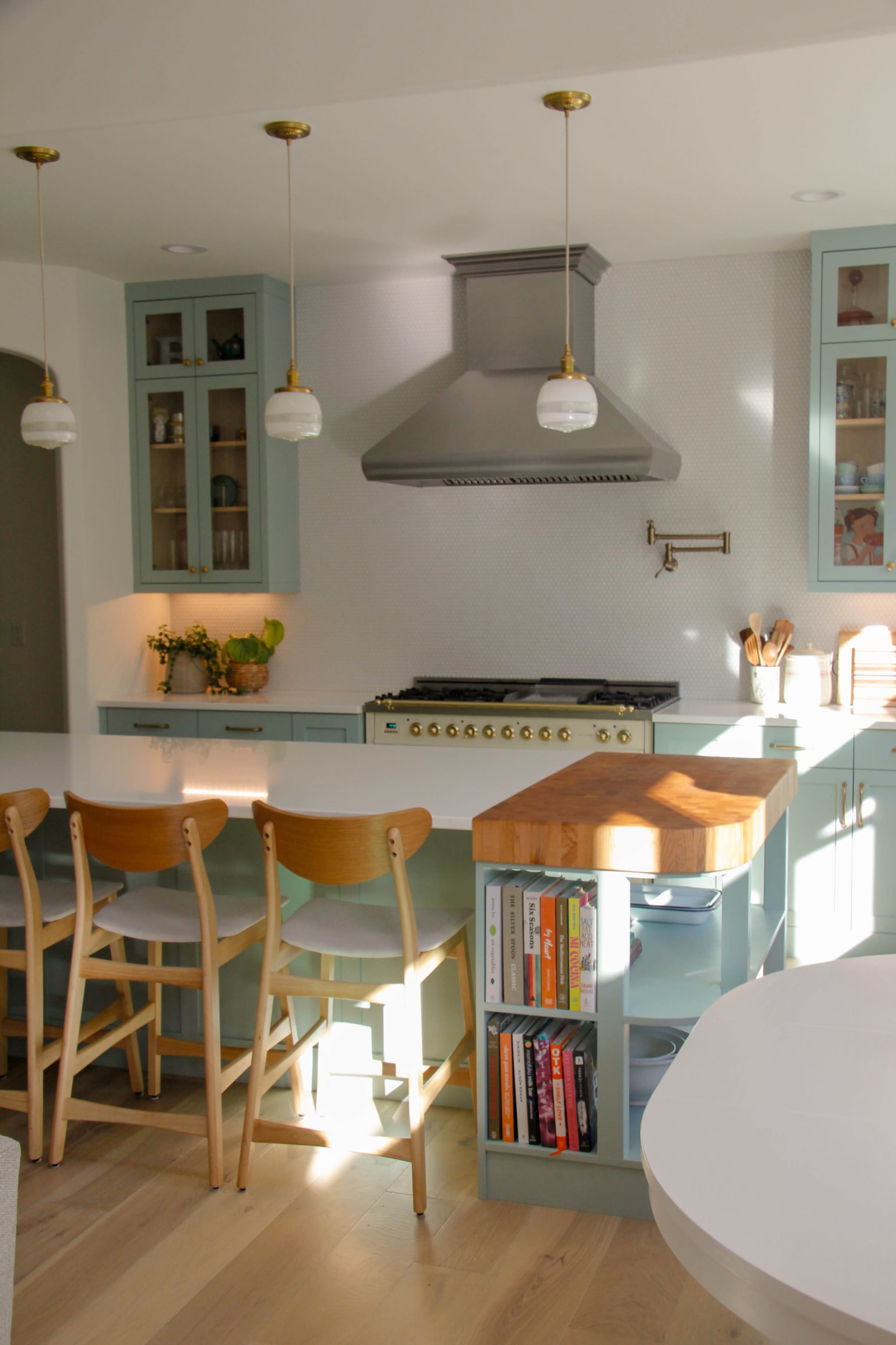 Beautiful & Timeless Light Filled Modern Farmhouse Kitchen Image in Geneva, Bellingham, WA