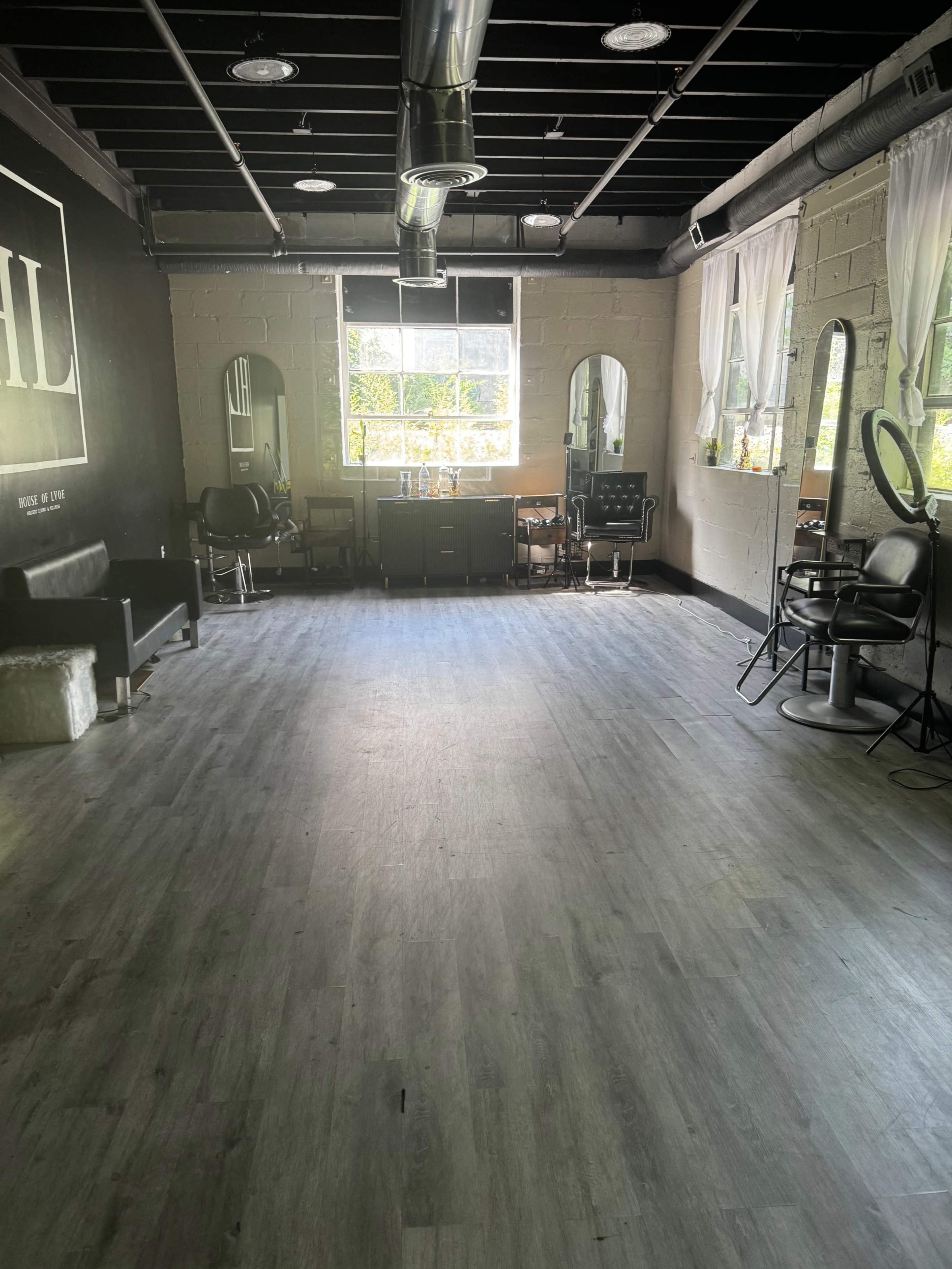 A Loft with with Multiple Usage Image in Buckhead, Atlanta, GA