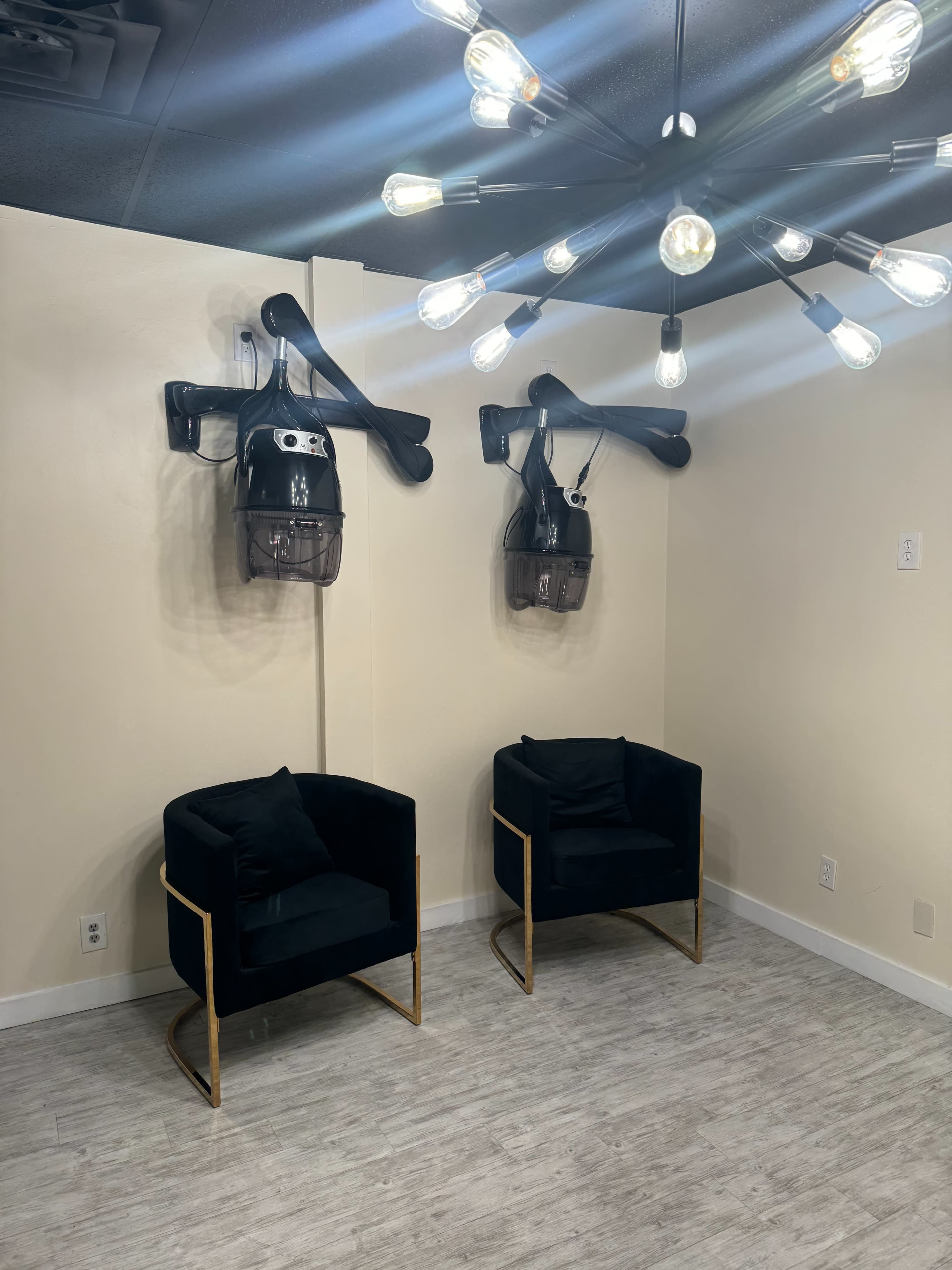 Chic Hair Salon with Free Parking Image in Piedmont Heights, atlanta, GA