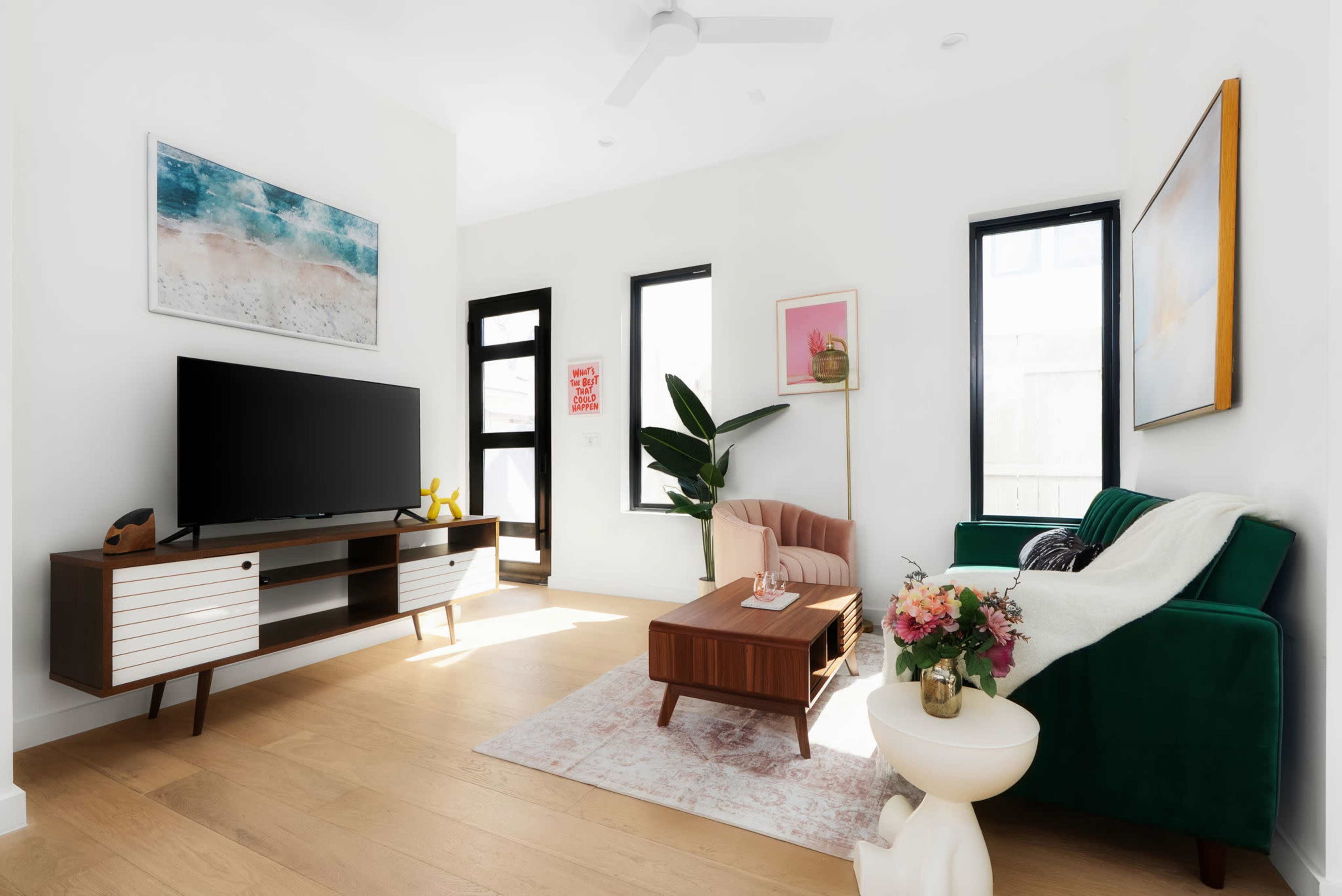 Modern Stylish East Austin Hideaway Image in Govalle, Austin, TX