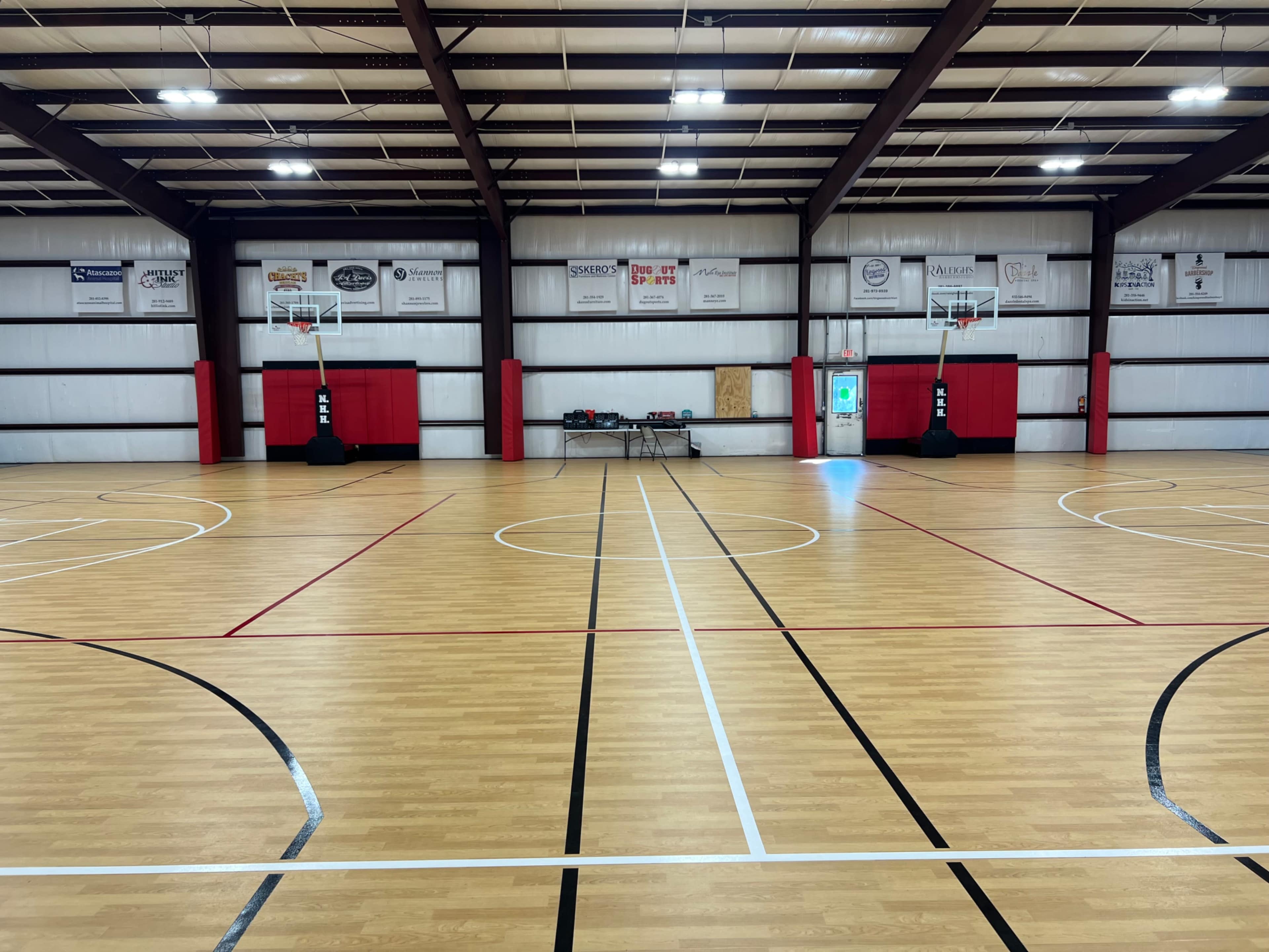 Basketball Gymnasium with Office Spaces Available North Houston Area Image in Iah / Airport Area, Humble, TX