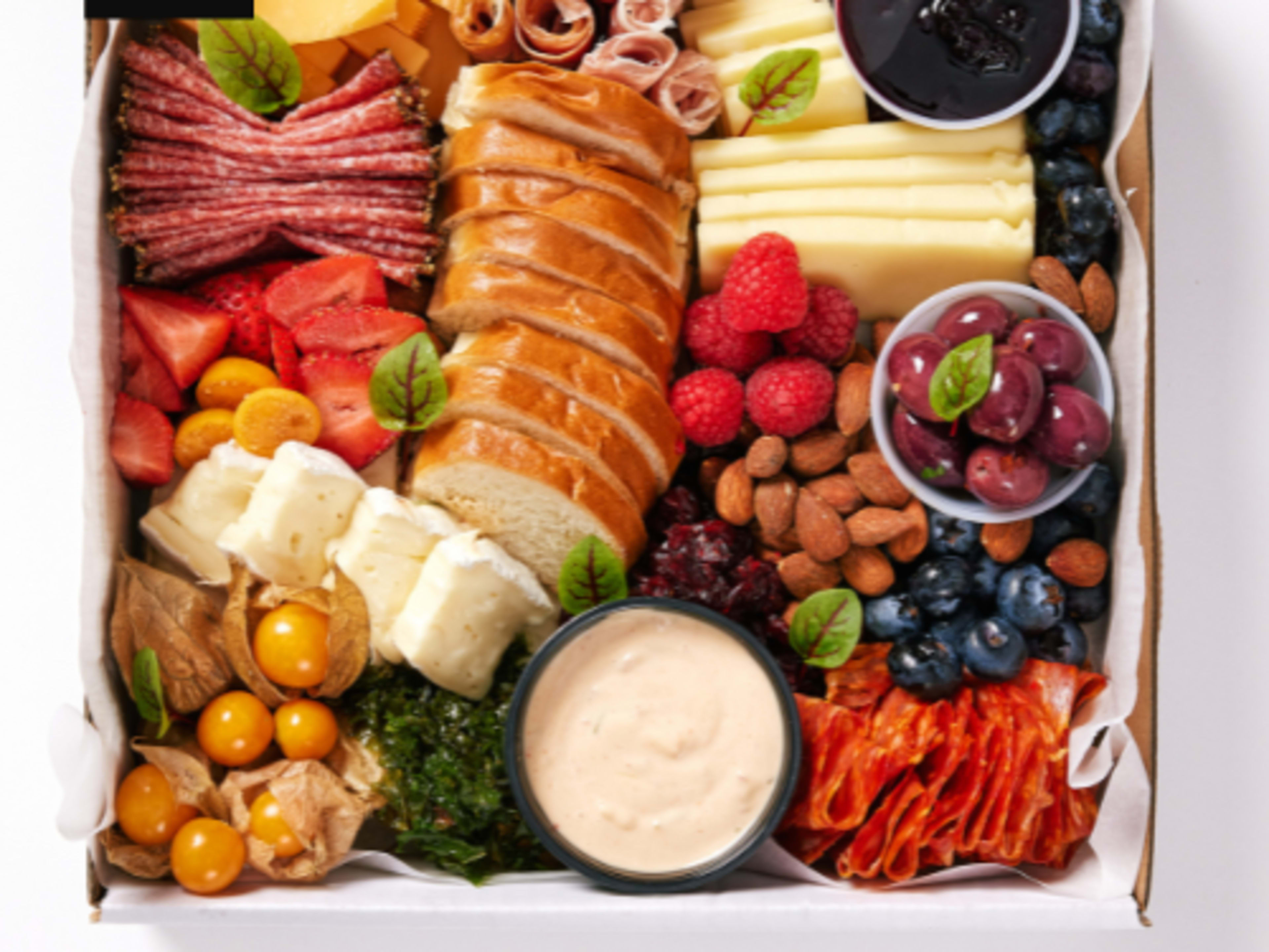 Charcuterie & grazing tables