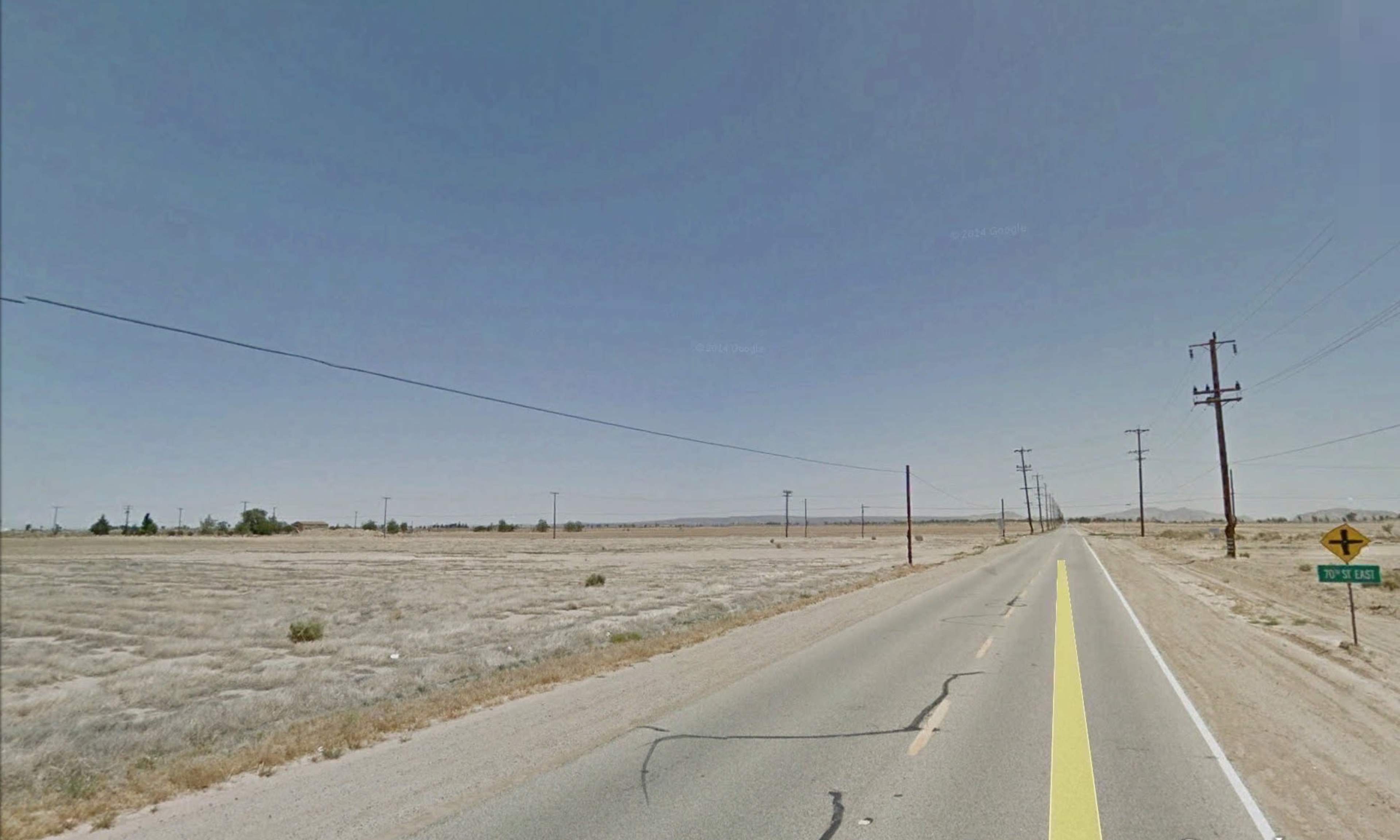 Desert Intersection, Lancaster, CA | Production | Peerspace