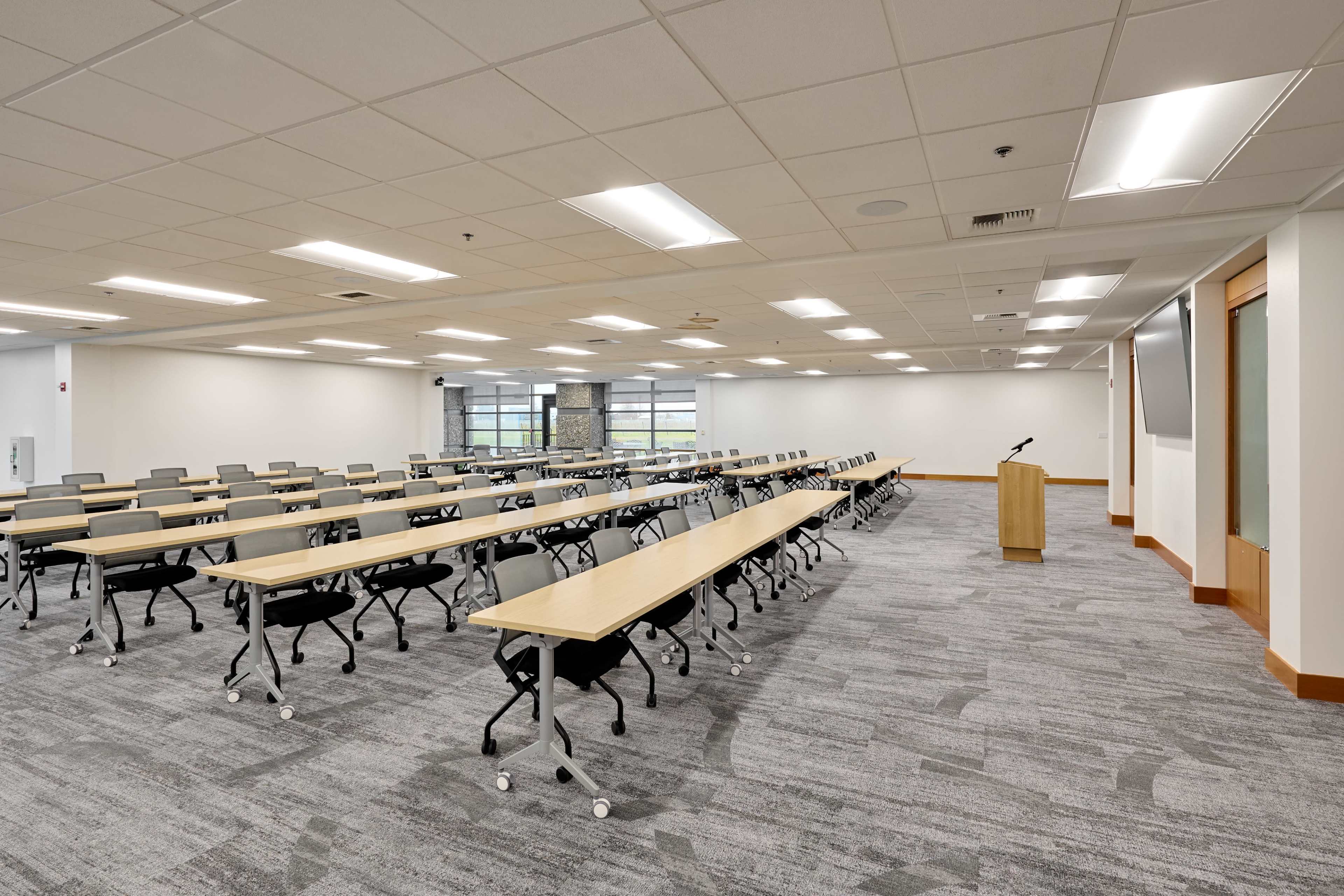 Spacious Meeting Room in the Heart of Oregon Wine Country Image in McMinnville, McMinnville, OR