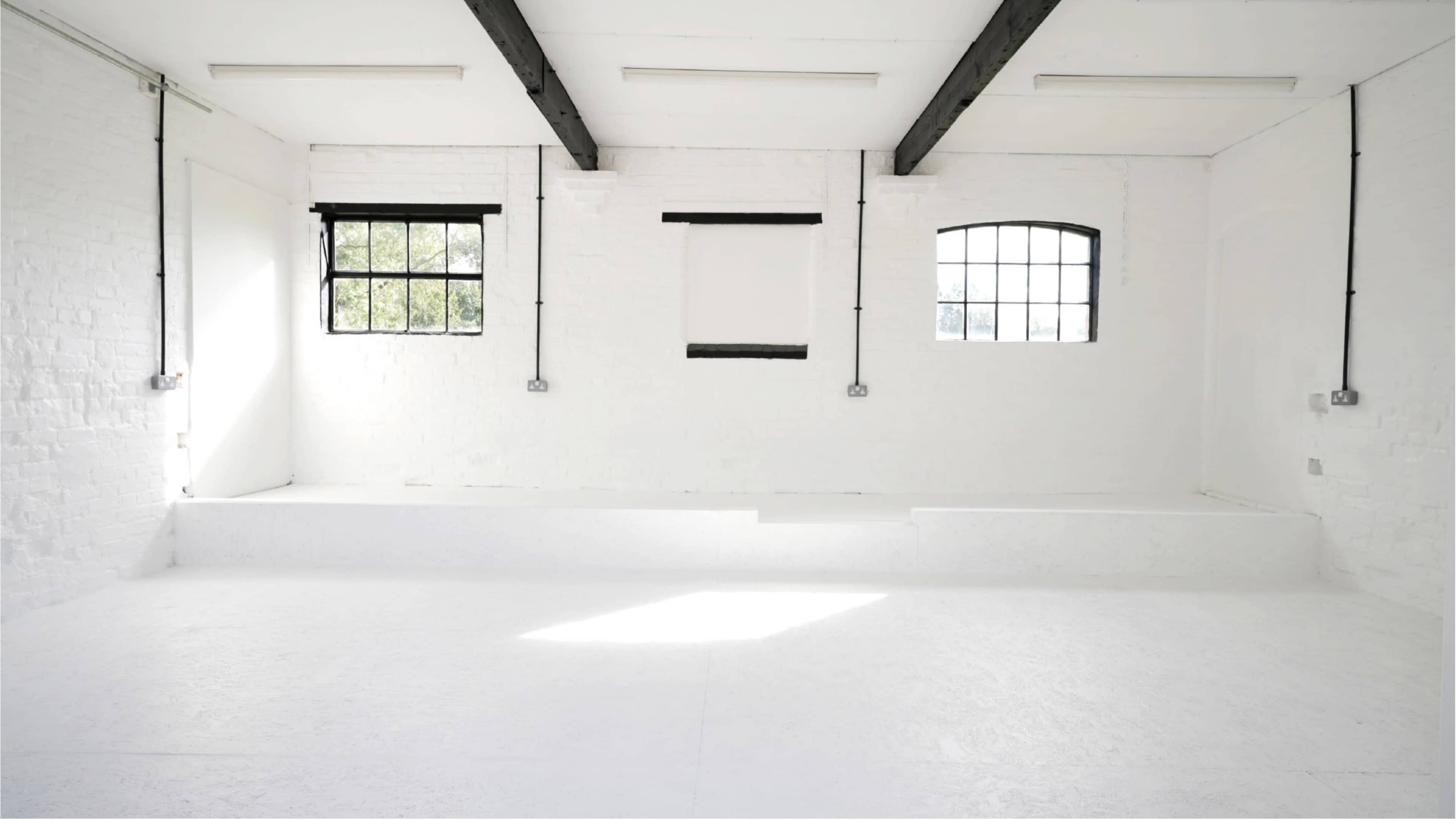 Photography/Video Studio in Bedfordshire Image in Eastcotts, Bedford, ENG