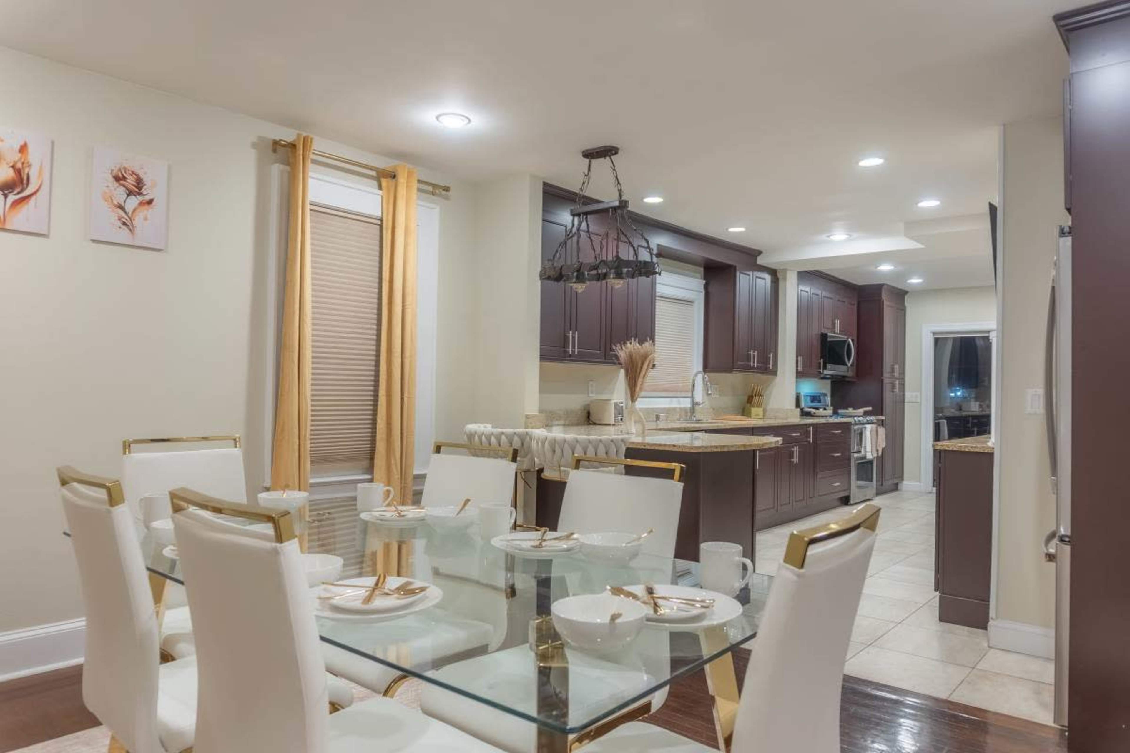 Suburban Serenity For Glamorous Gatherings Image in Kearny, Kearny, NJ