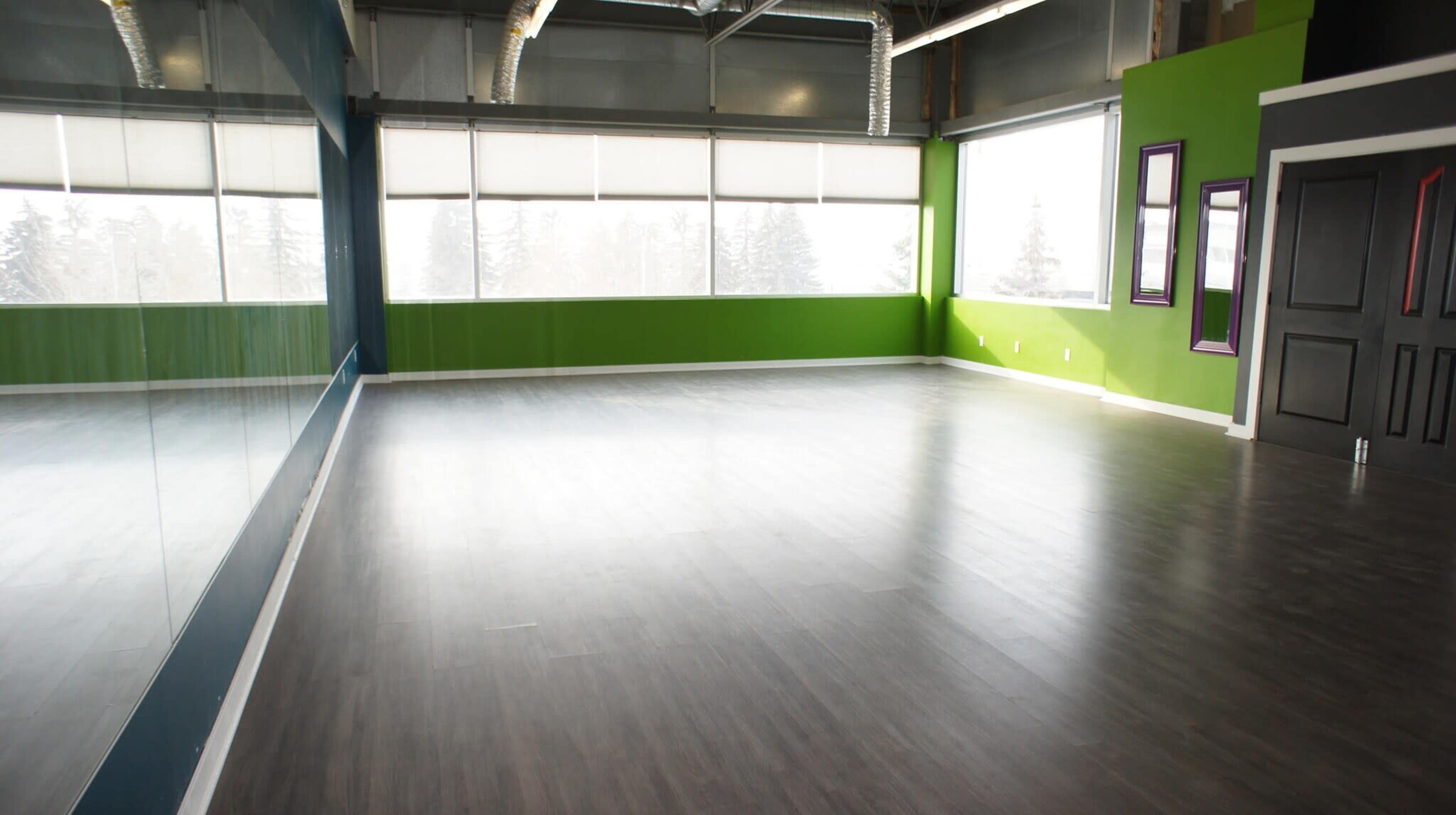 Open space with high ceilings studio Image in Sherwood Park, Sherwood Park, AB