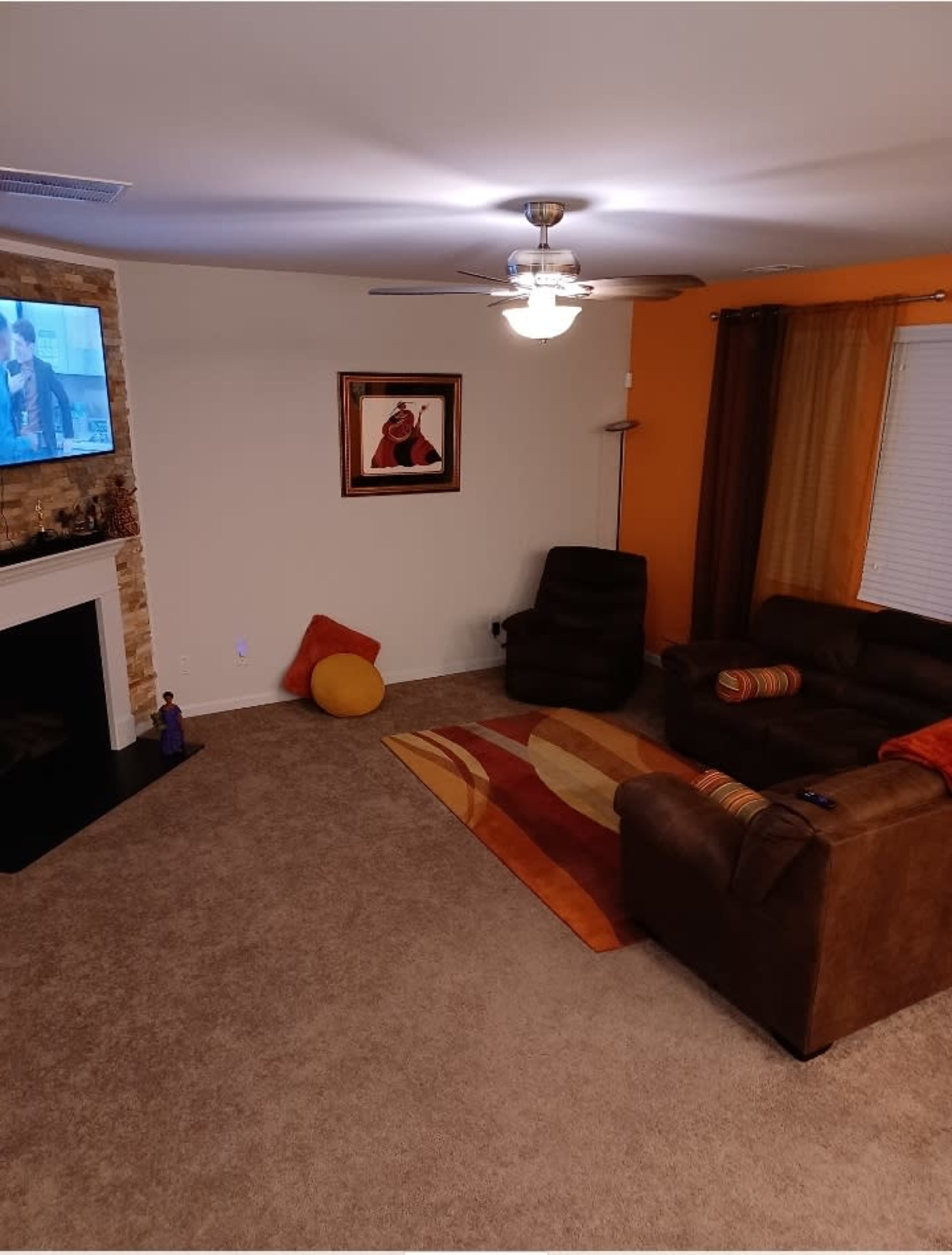 Beautiful contemporary home with open floor plan Image in , Riverdale, GA