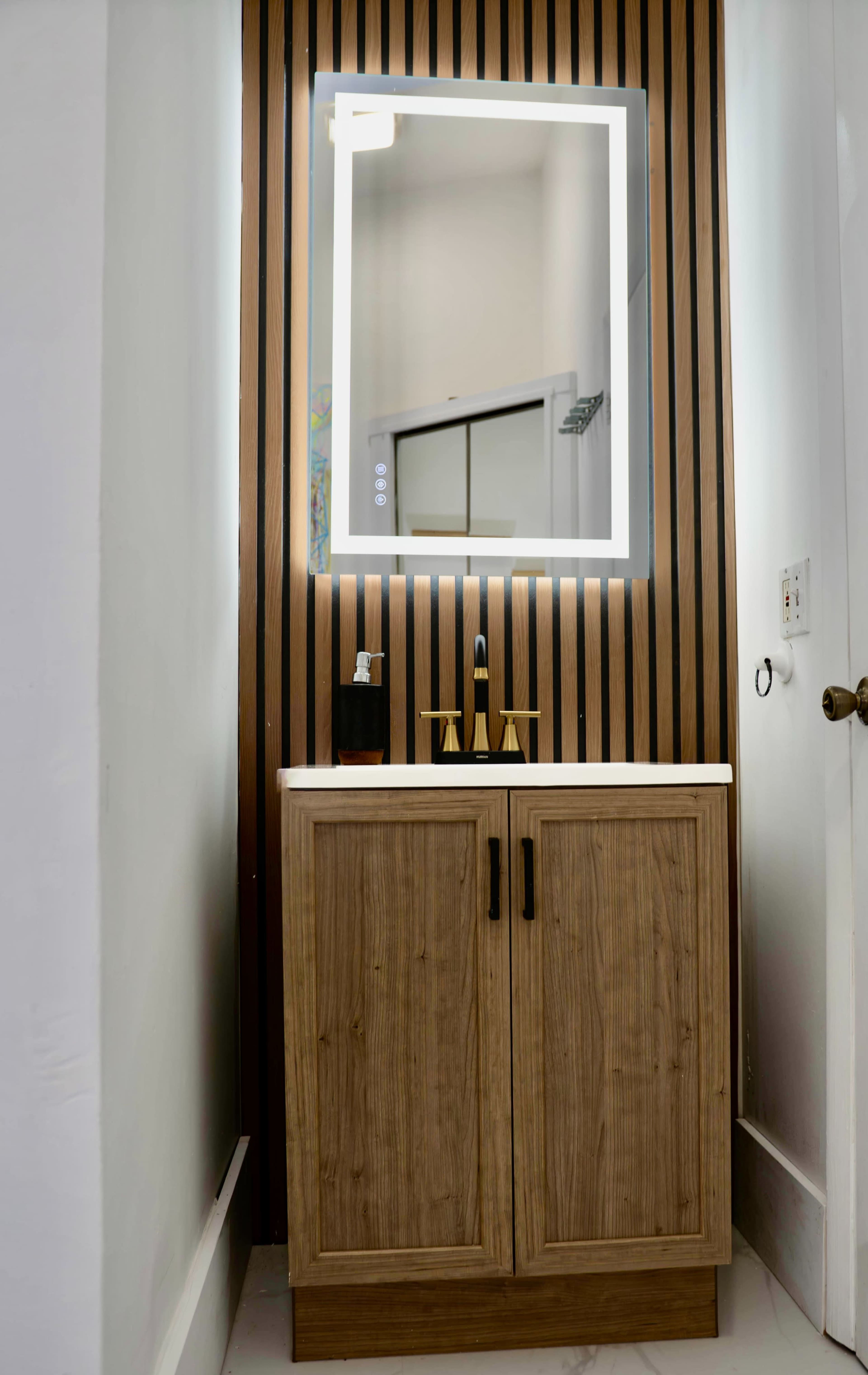 Tropical Hollywood 5 Bedroom Triplex Image in Parkside, Hollywood, FL