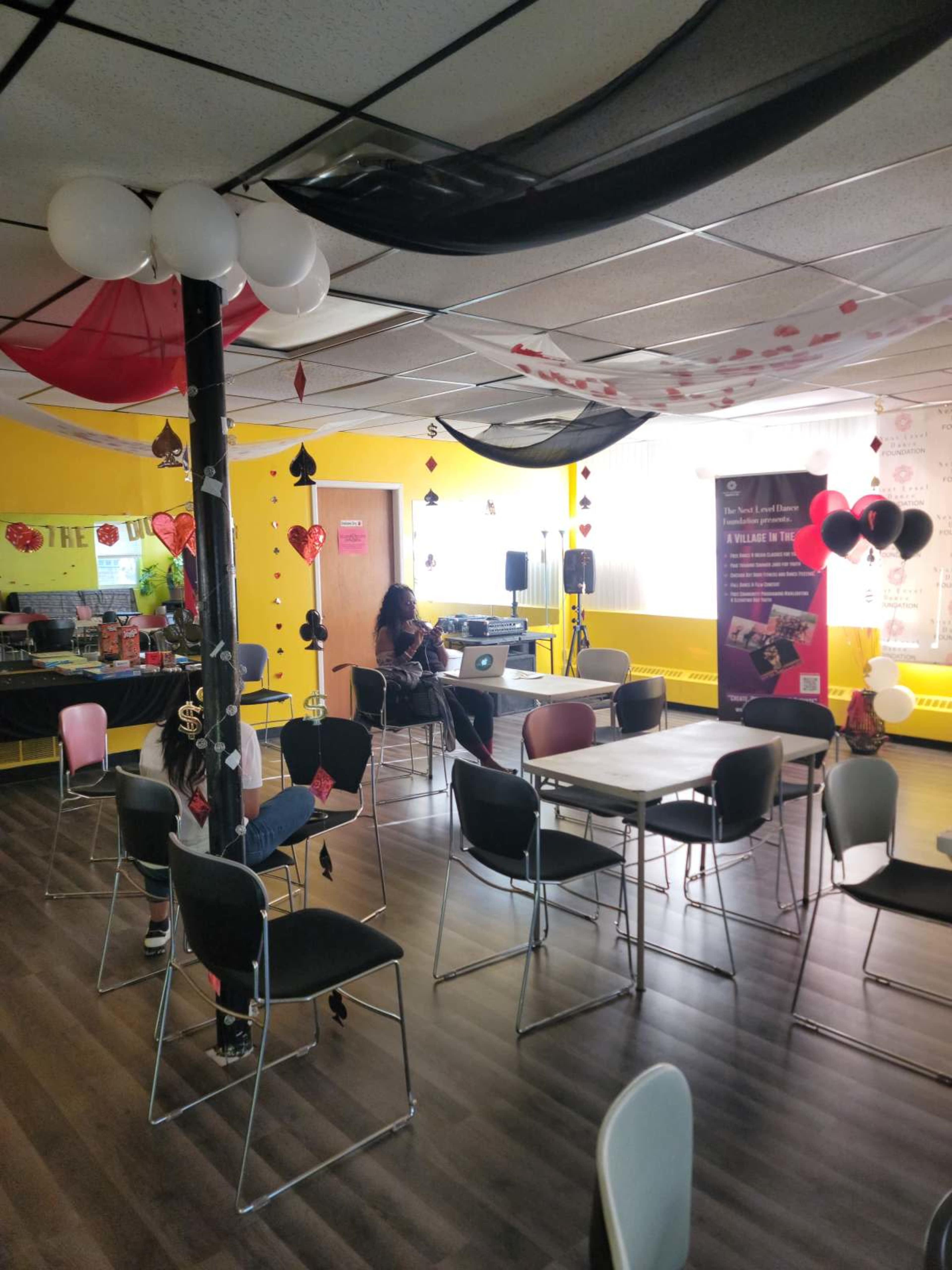 Cozy Southside Multi Use Space (Beverly) Image in West Beverly, Chicago, IL