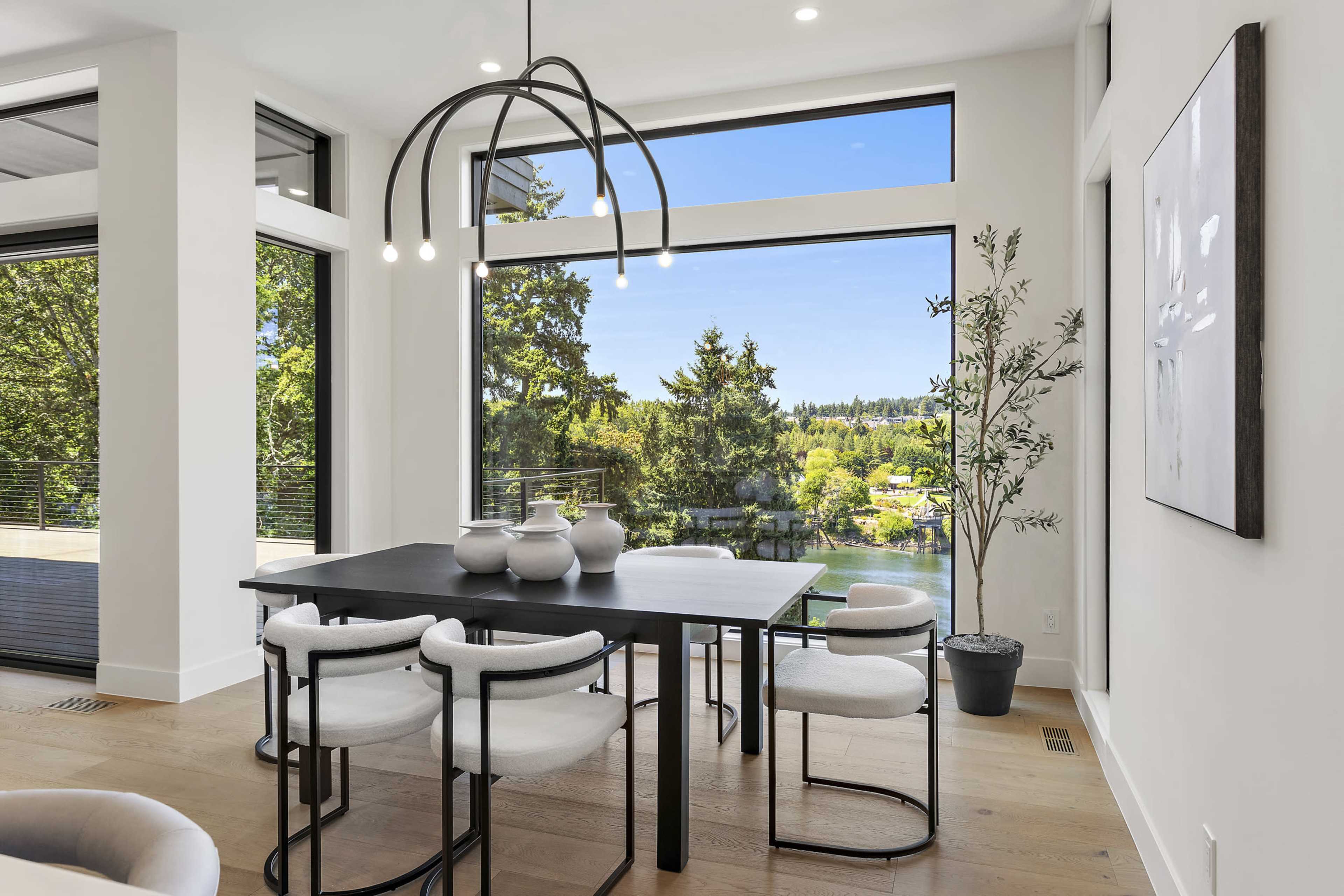 Riverview, Modern House with Great Sunsets Image in Oak Grove, Oak Grove, OR