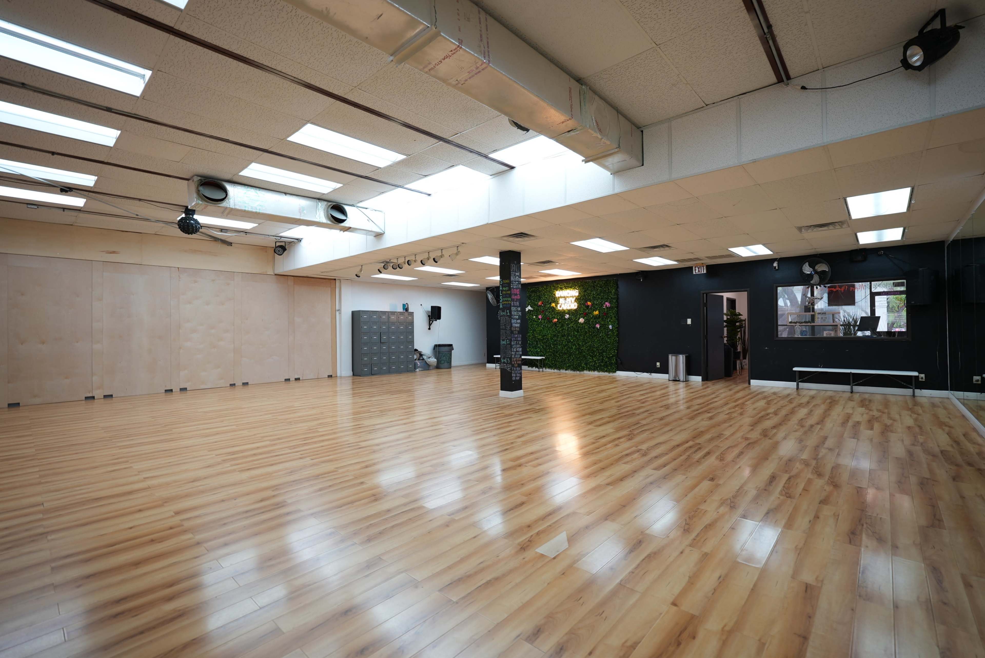 Room 1 -  Large Mirrored Dance Studio · Dallas Image in Farmers Branch, Dallas, TX