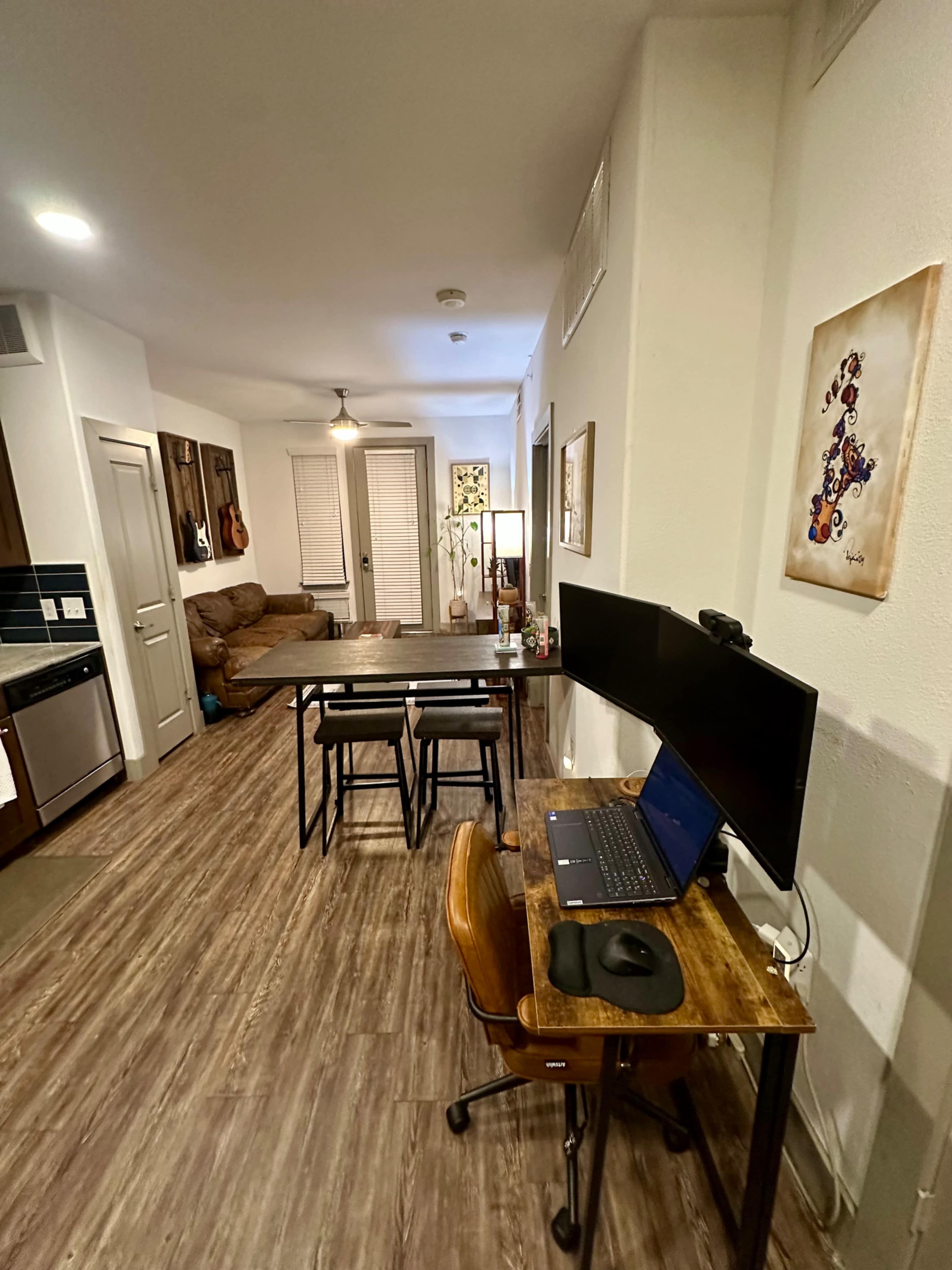 East Austin Music-Inspired Designer 1BR + Huge Semi-Private Patio — East Austin | Natural Light • Photo/Video • Podcast • Meetings Image in East Cesar Chavez, Austin, TX