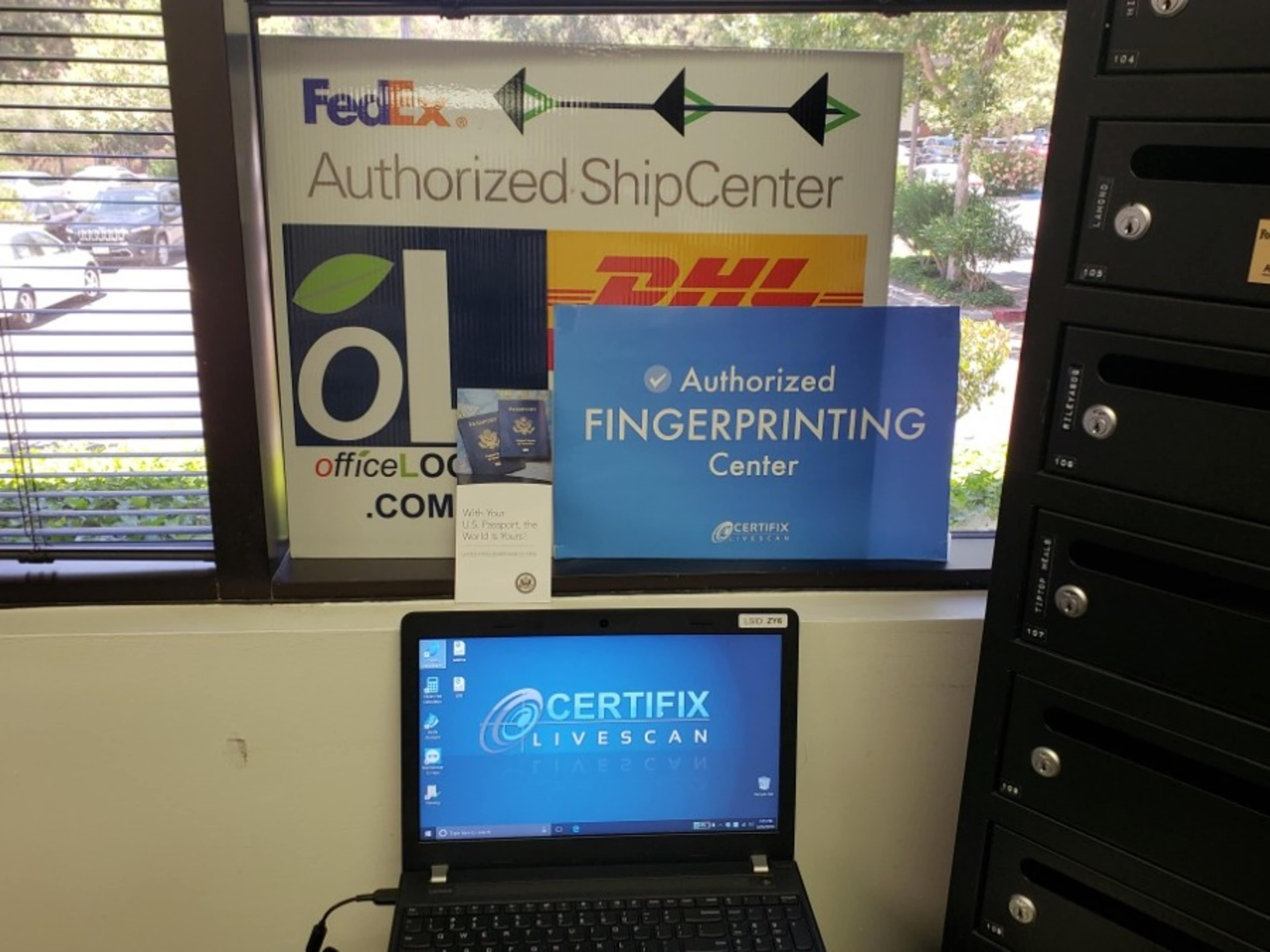 FedEx and DHL Shipment Drop Off Points