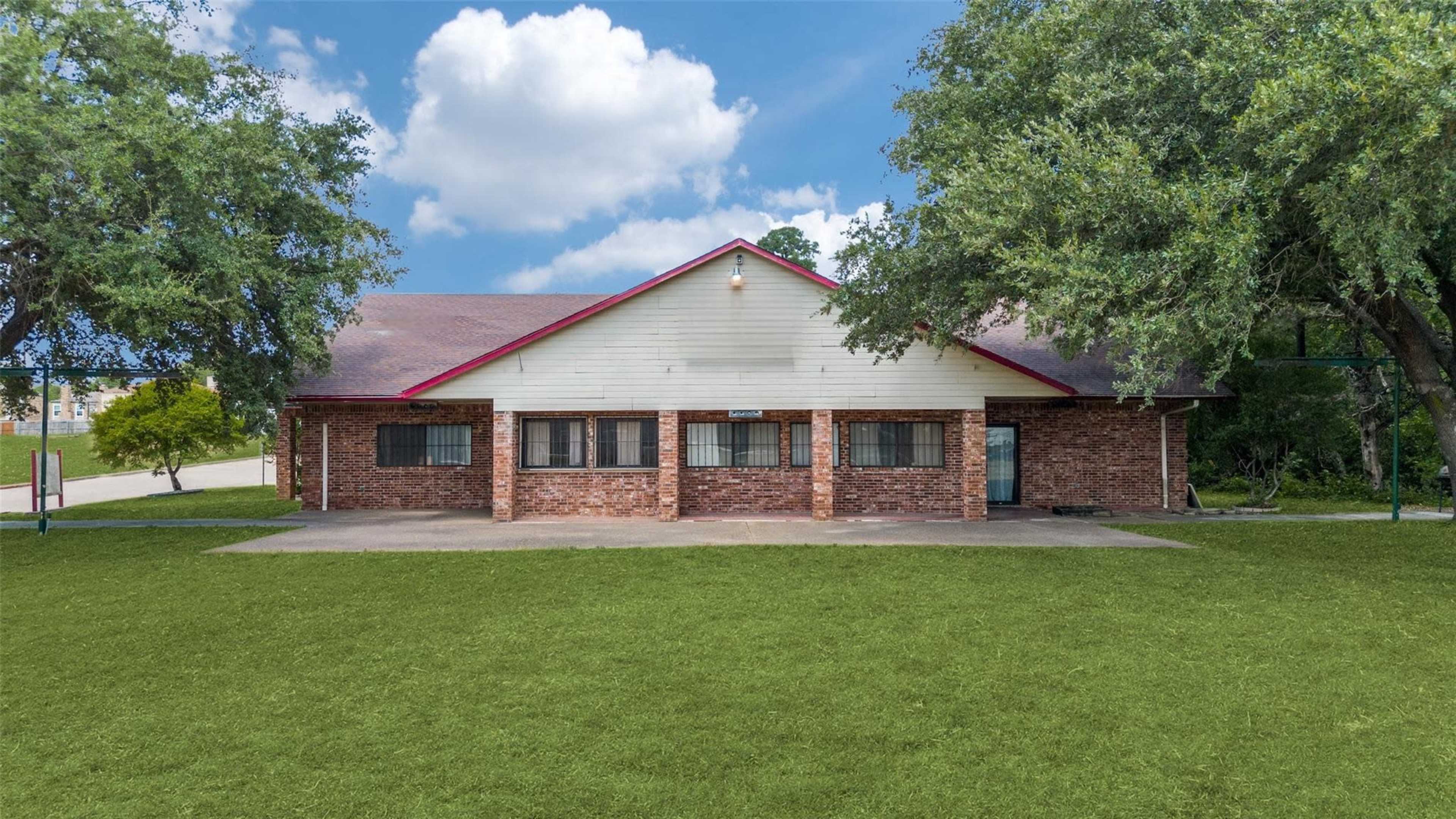 Spacious & Elegant Venue | Perfect for Weddings, Events & More Image in Duncanville, Duncanville, TX