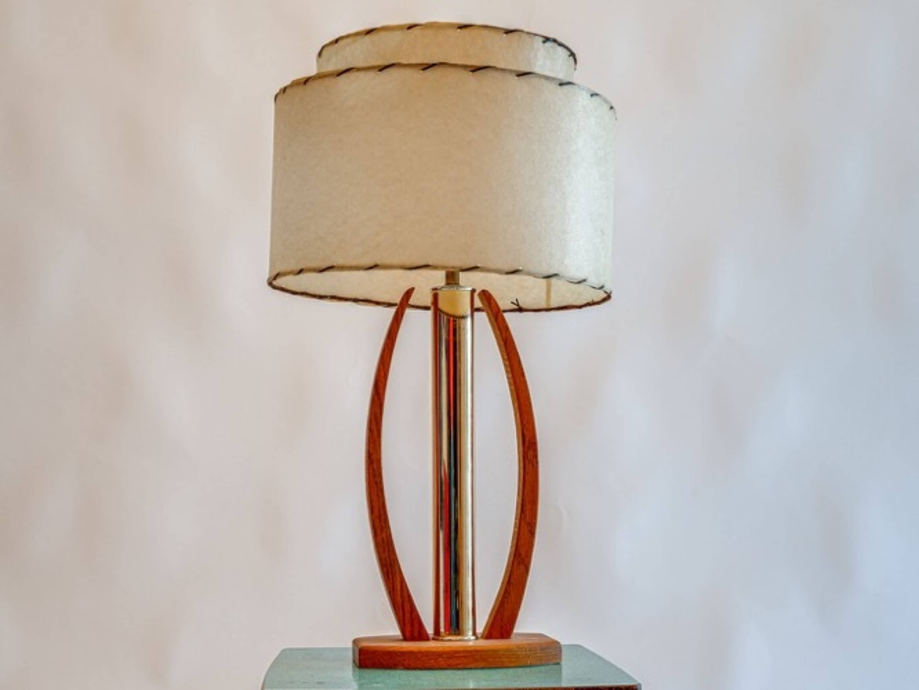Classic mid-century modern style lamp 