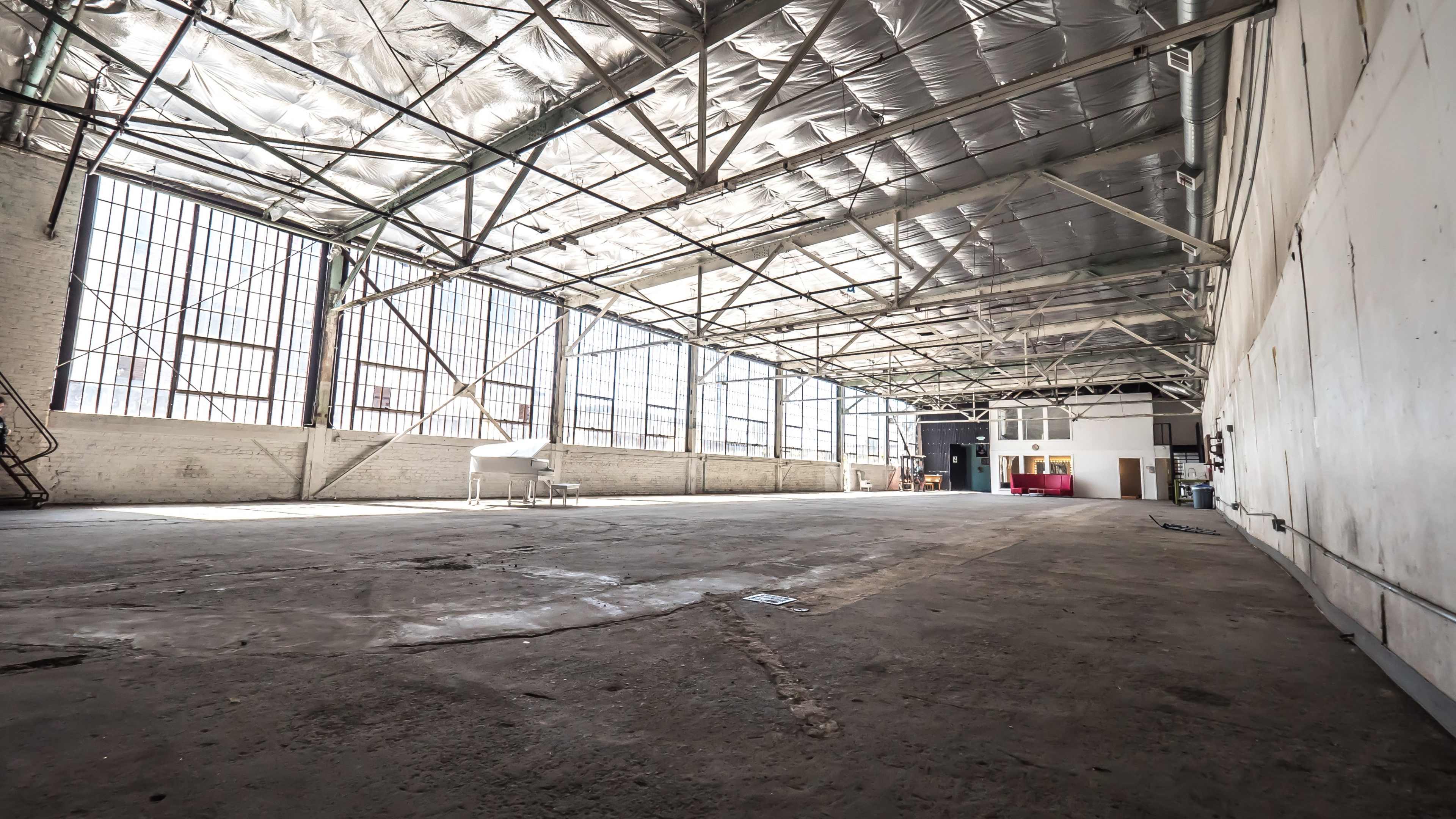 Daylight Brick Warehouse Studio in LA Image in South Los Angeles, Los Angeles, CA