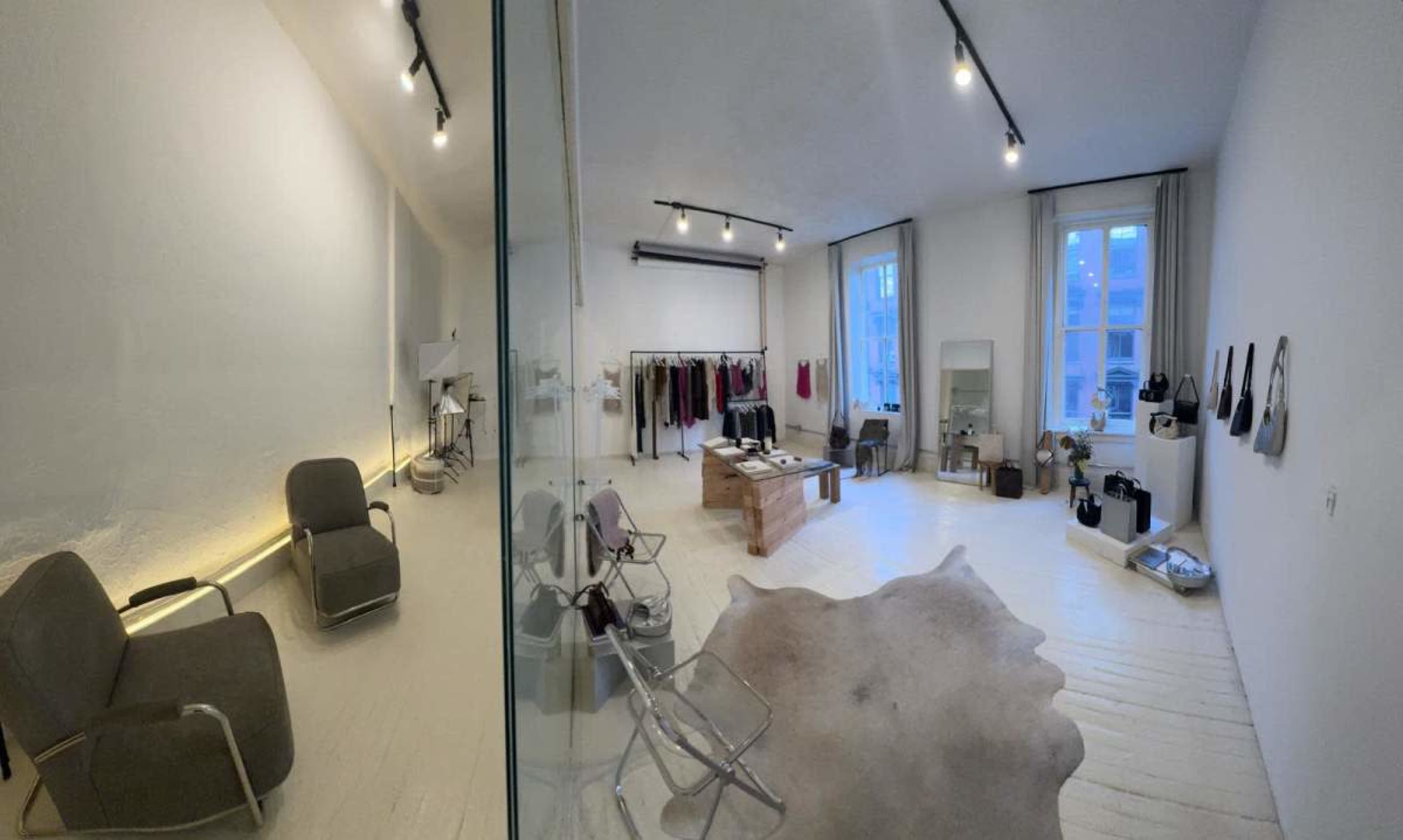 CROSBY St. SOHO Studio, 13ft Ceilings! AMAZING LIGHT Image in Lower Manhattan, new york, NY