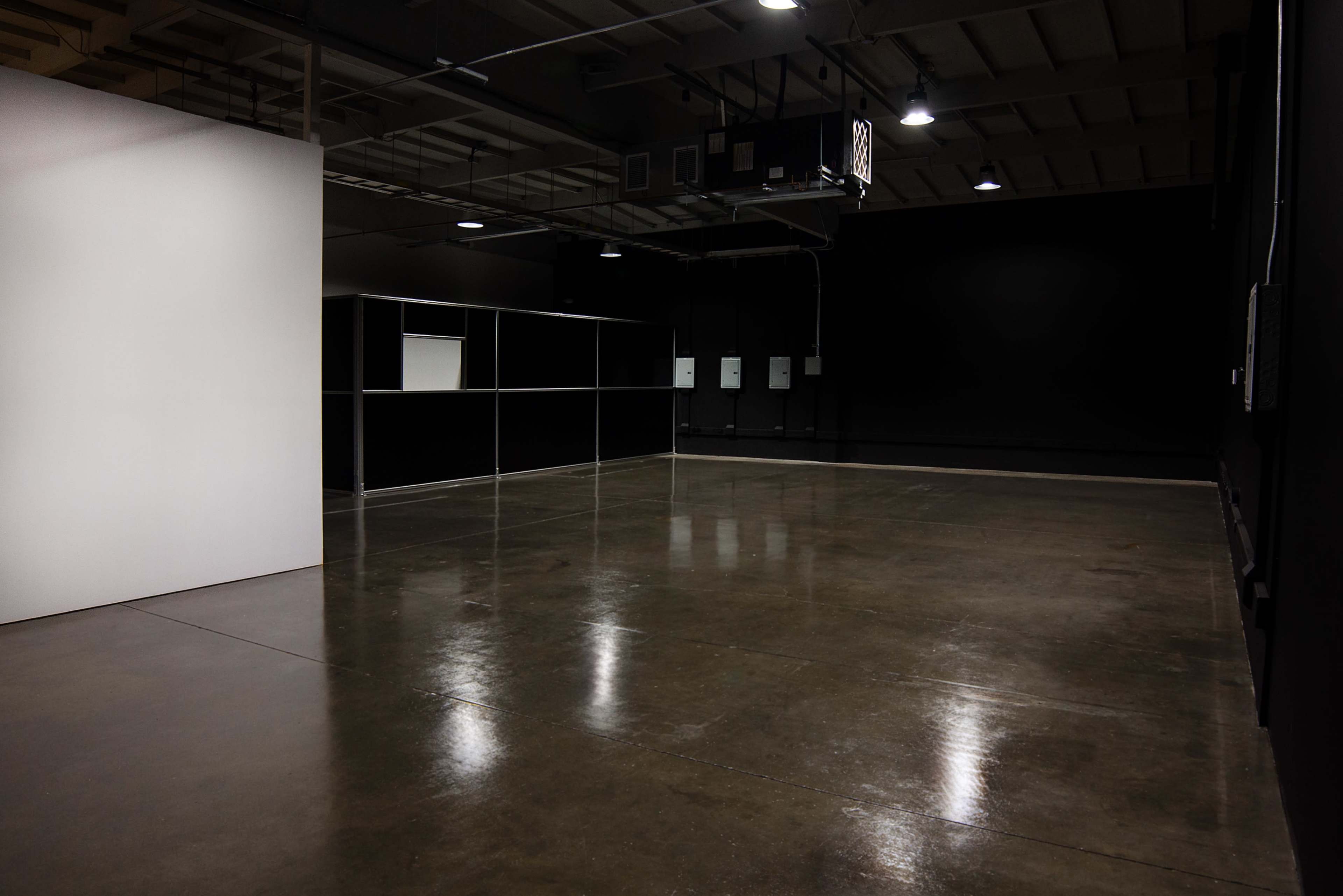 Photography Studio / Film / Video Image in Harbor Gateway North, Gardena, CA