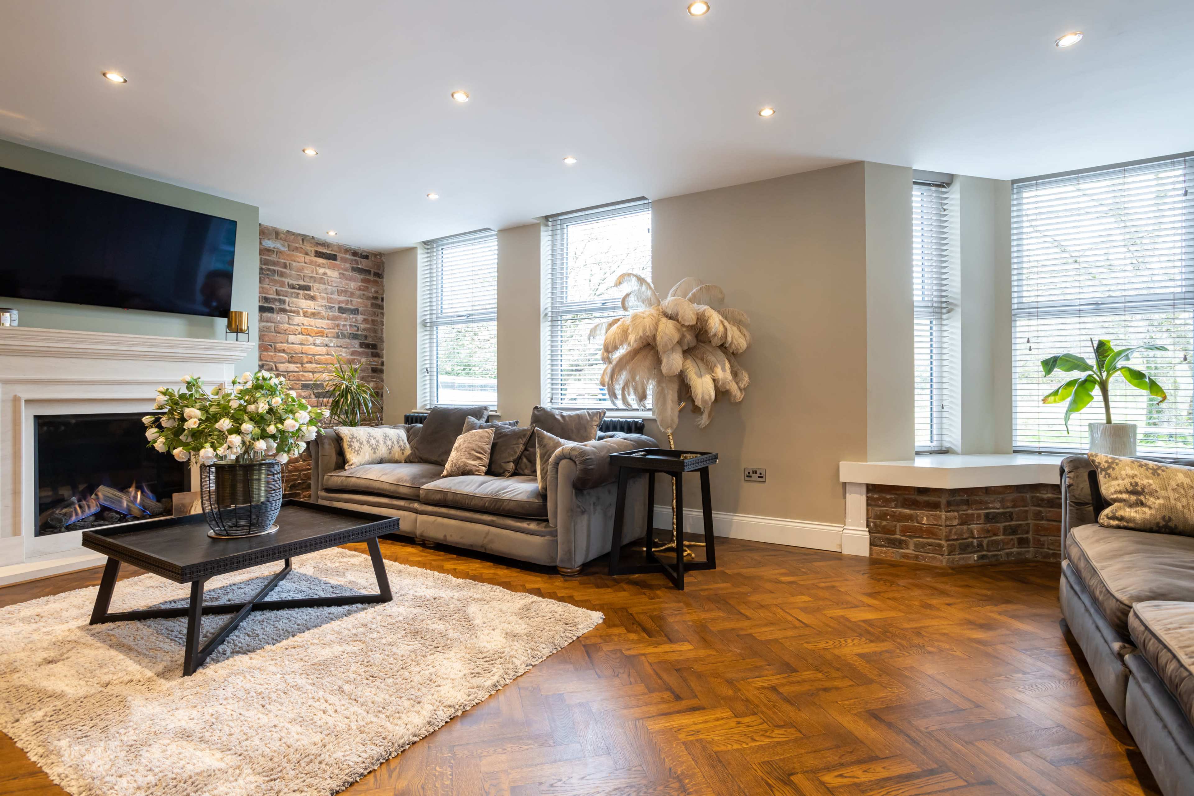 Manchester Luxury Country House Close To The City Image in Bredbury, Manchester, ENG