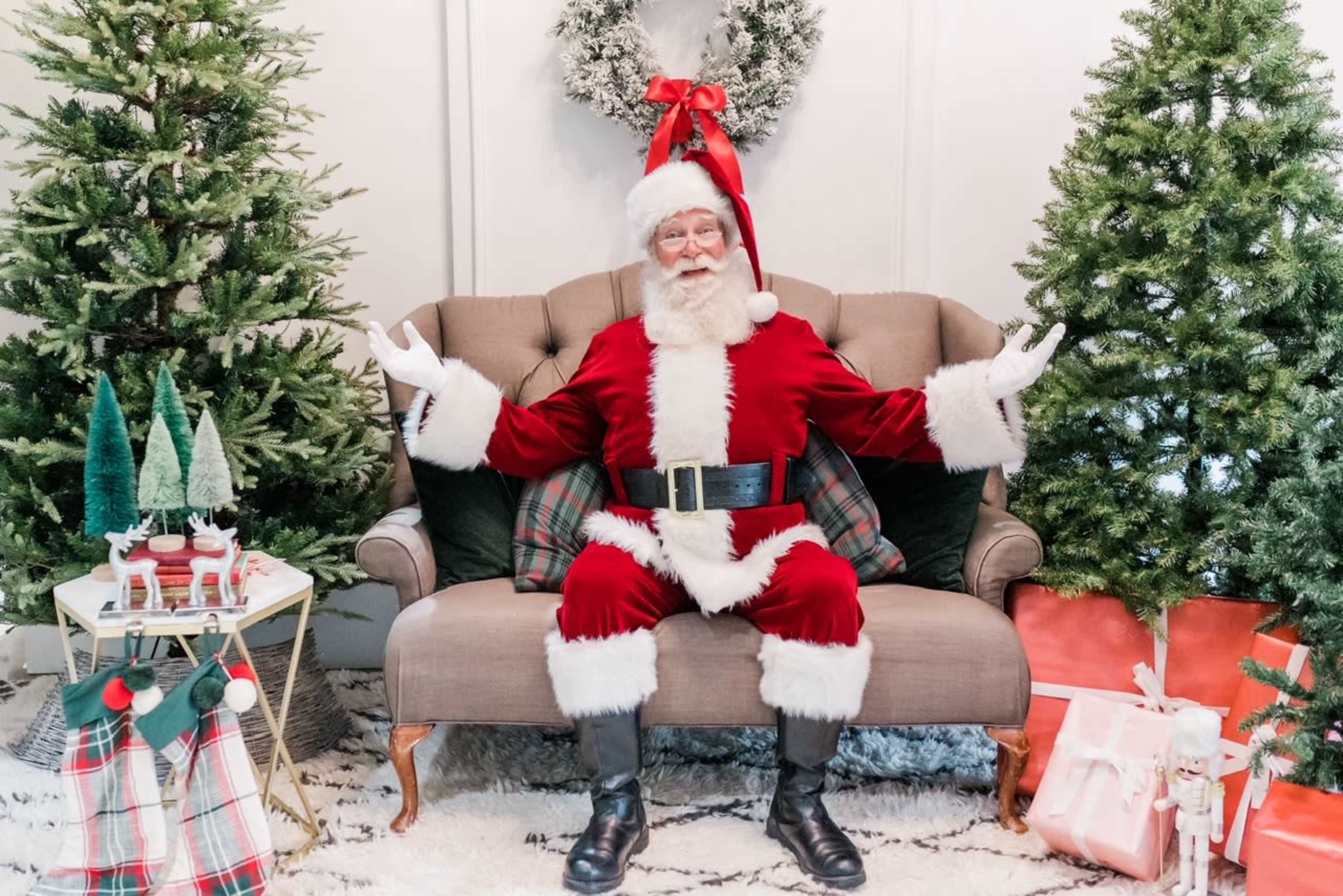 Holiday Party Venue for Rent in Irvine – Perfect for Company Parties, Holiday Gatherings & Special Events Image in Irvine Business Complex, Irvine, CA