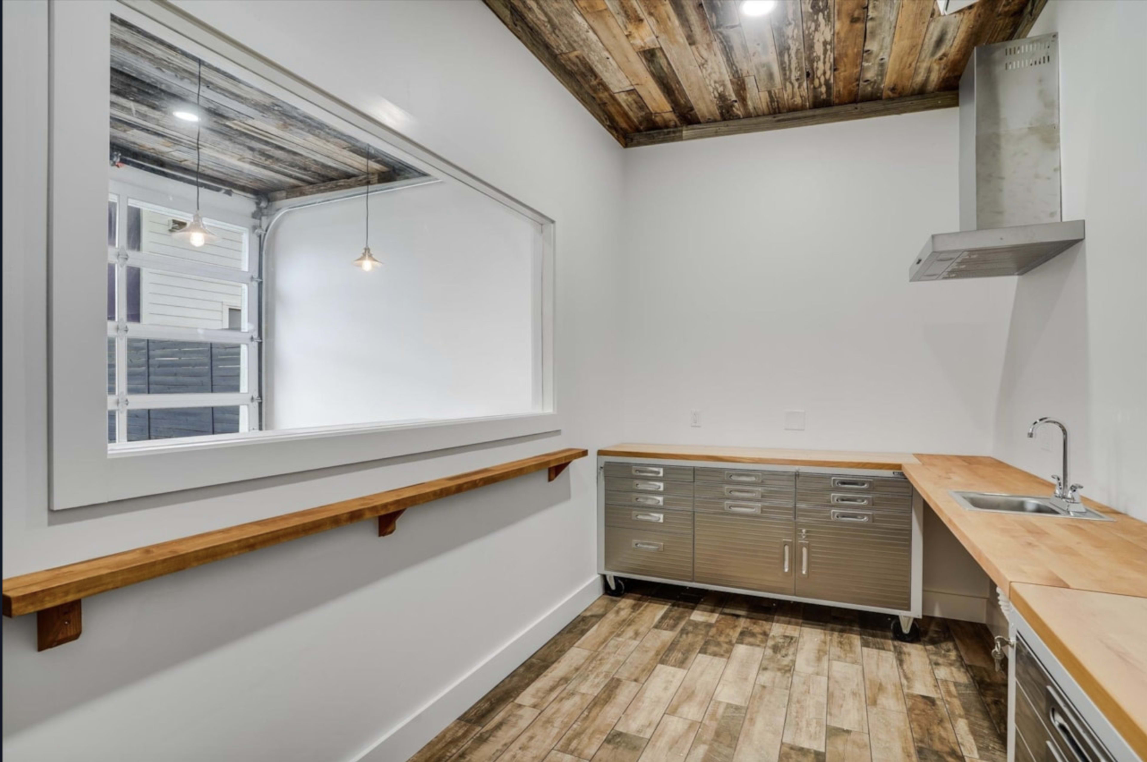 Creative Studio for Events, Shoots & Pop-Ups Image in Holly, Austin, TX