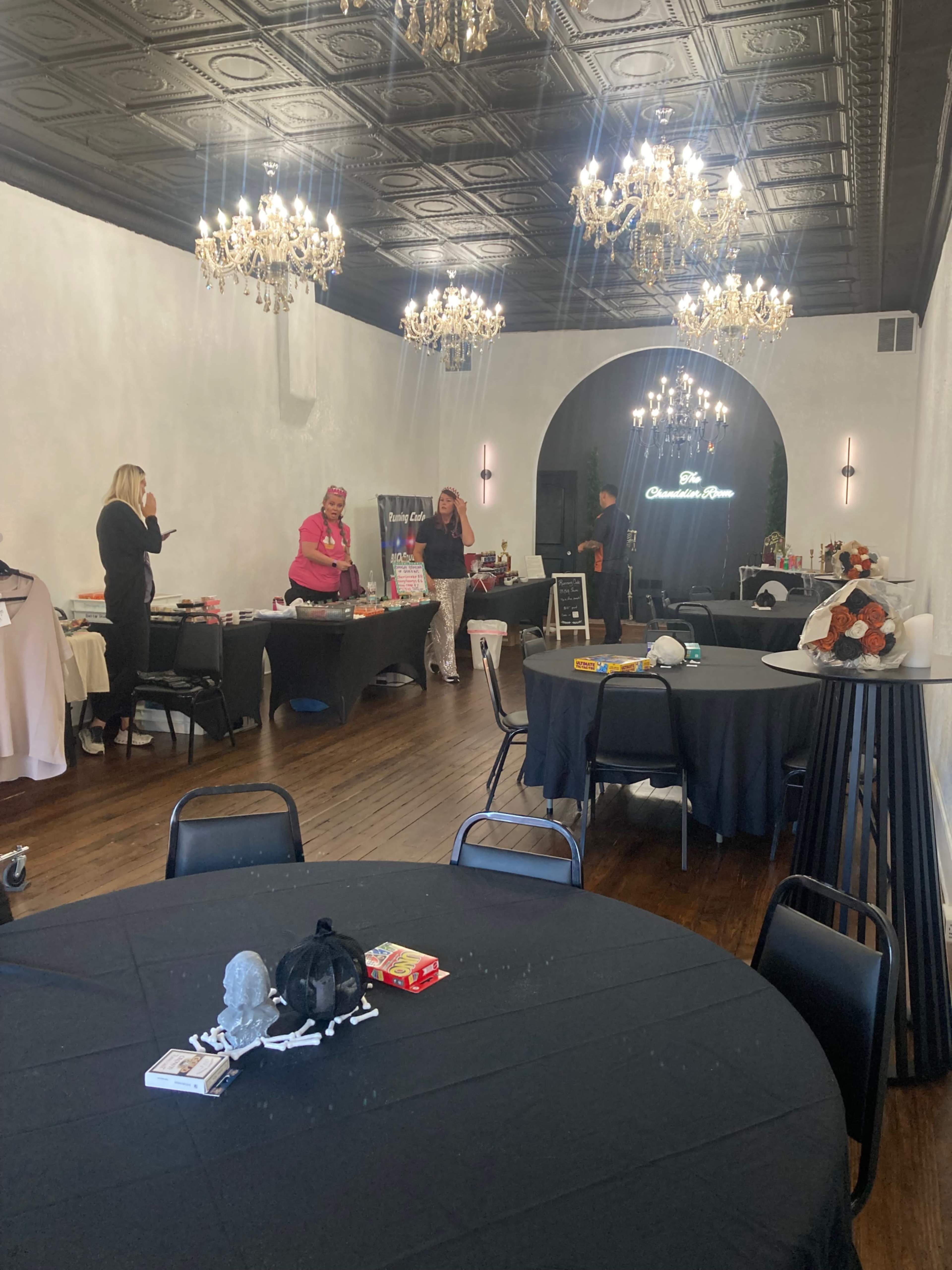 Elegant intimate space Image in Fort Osage Township, Buckner, MO