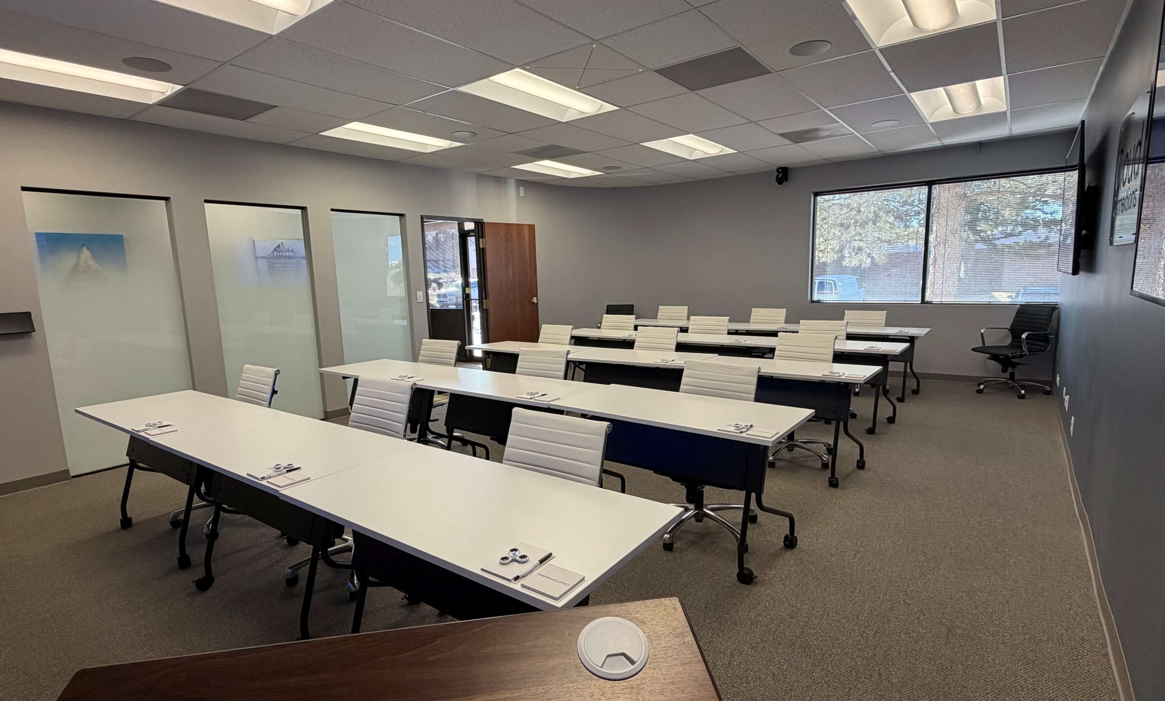 DTC - Medium to Large Connected Space - Trainings, Meetings, Webinars Image in Inverness, Englewood, CO
