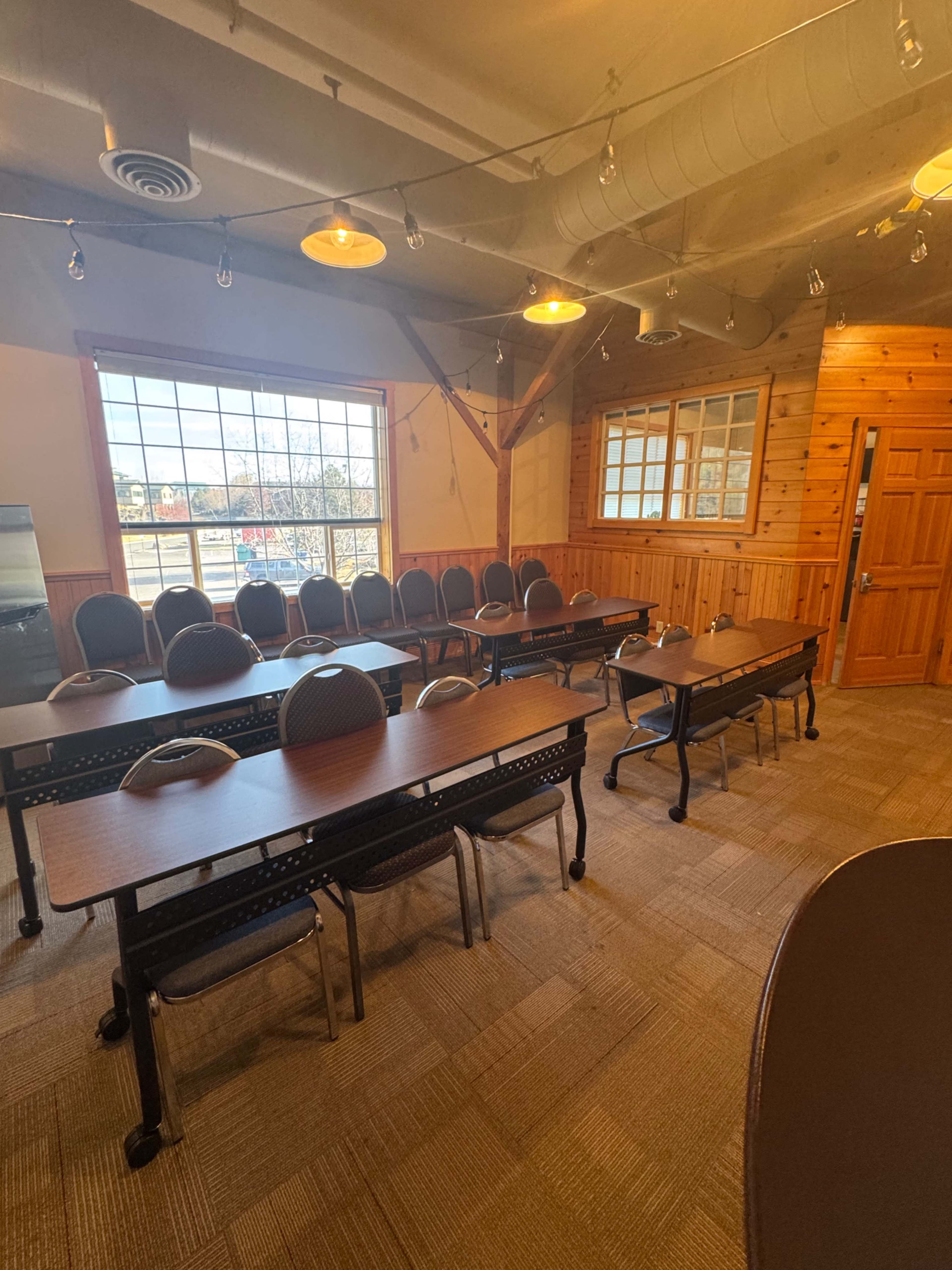 Intimate Conference Room in Bend, OR Image in Southern Crossing, Bend, OR