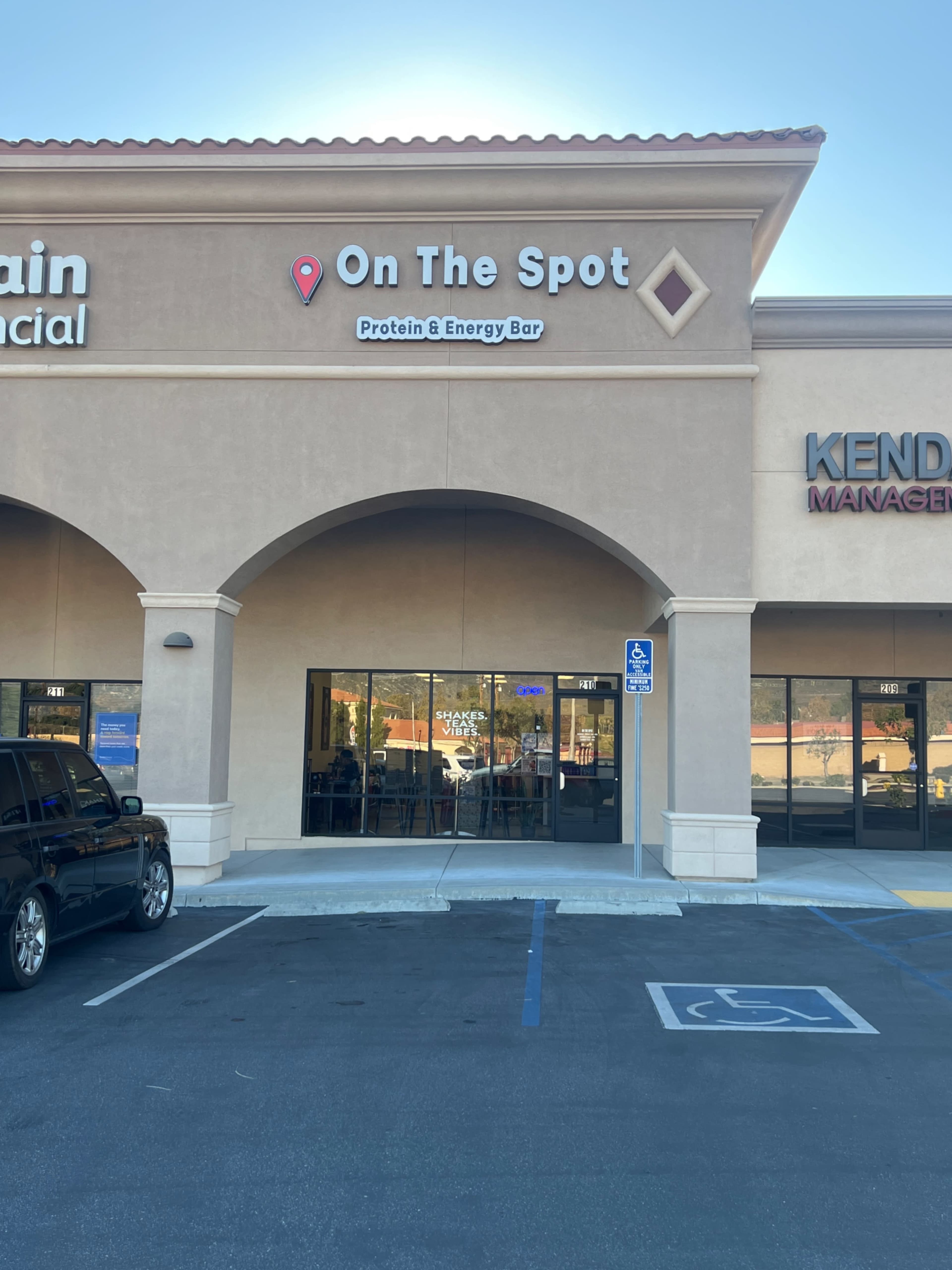 Cafe Style Shop with picturesque views of mountains Image in Kendall Hills, San Bernardino, CA