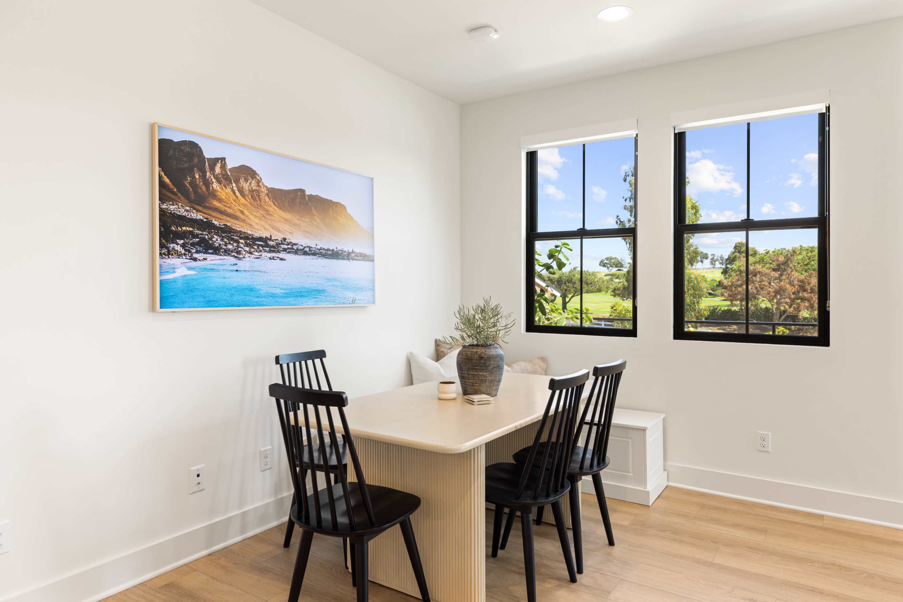 Hillside Haven - Your Ideal, Trendy, Light & Bright Space Image in Leucadia, Encinitas, CA