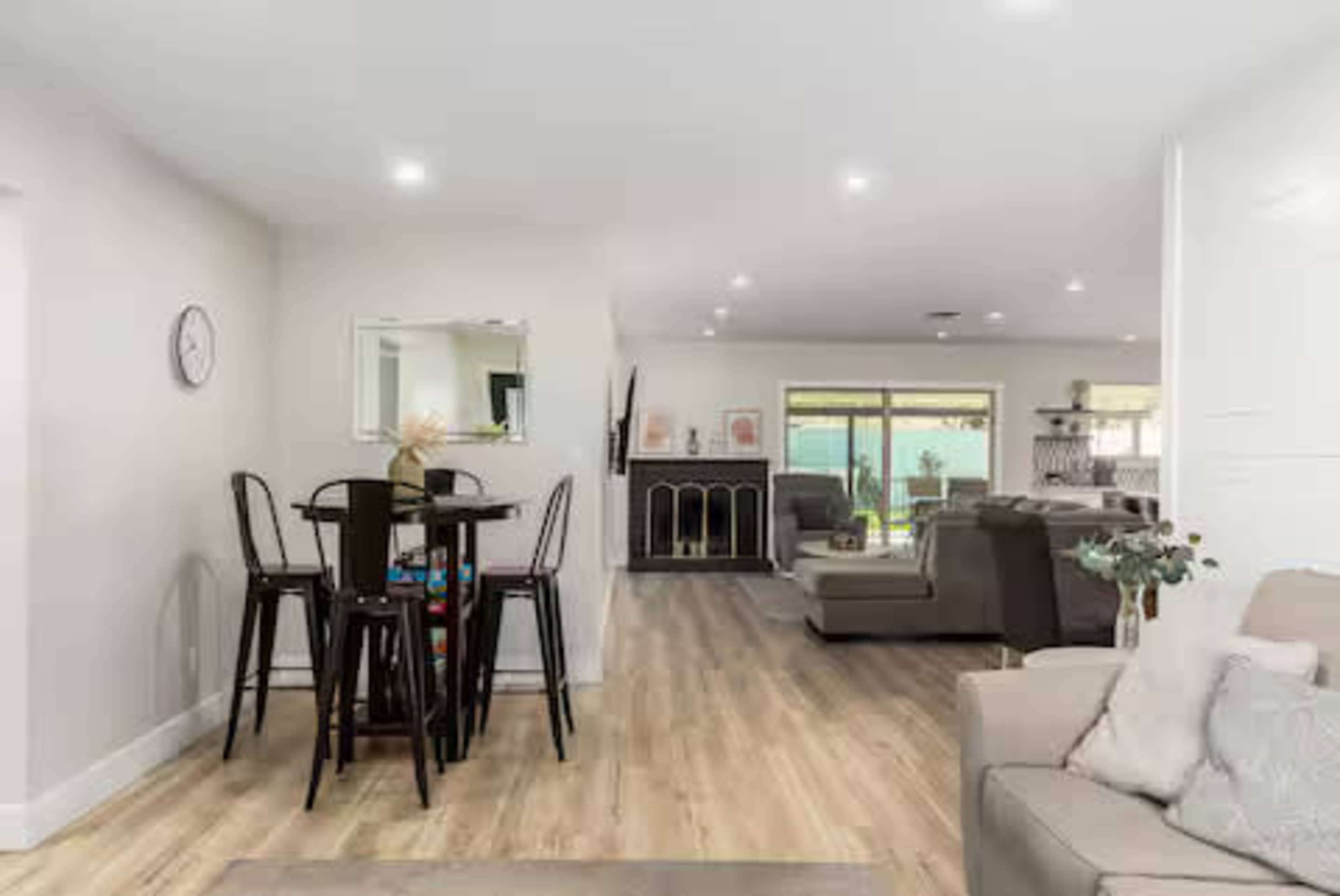 4 Bedroom Mesa Oasis with Putting Green and Heated Pool! Image in Mesa, Mesa, AZ