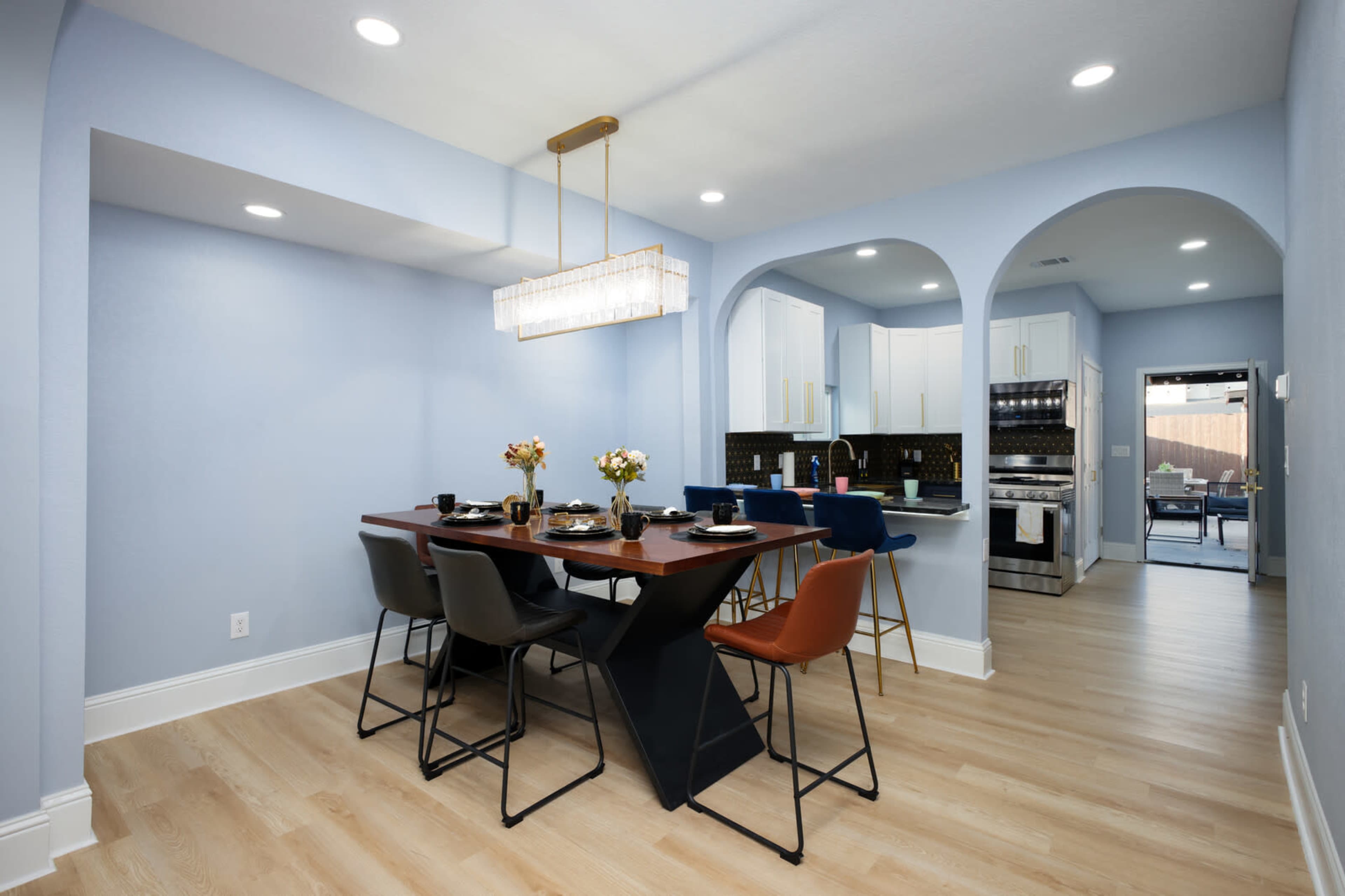 Entire Luxury Home with Heated Pool & Hot tub, 10 min downtown Image in Near Northwest, San Antonio, TX