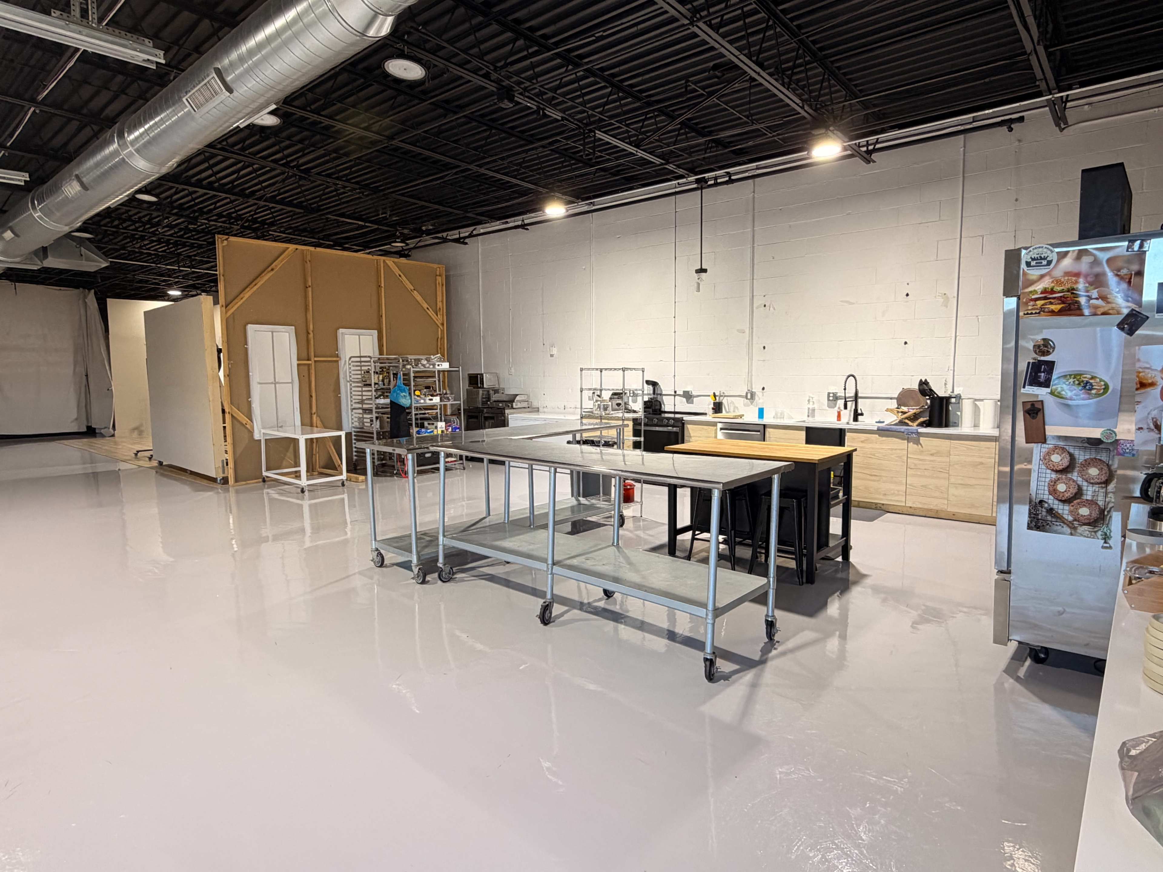 Spacious Decked Out Commercial Photography Studio/Event Space Image in Berea, Berea, OH