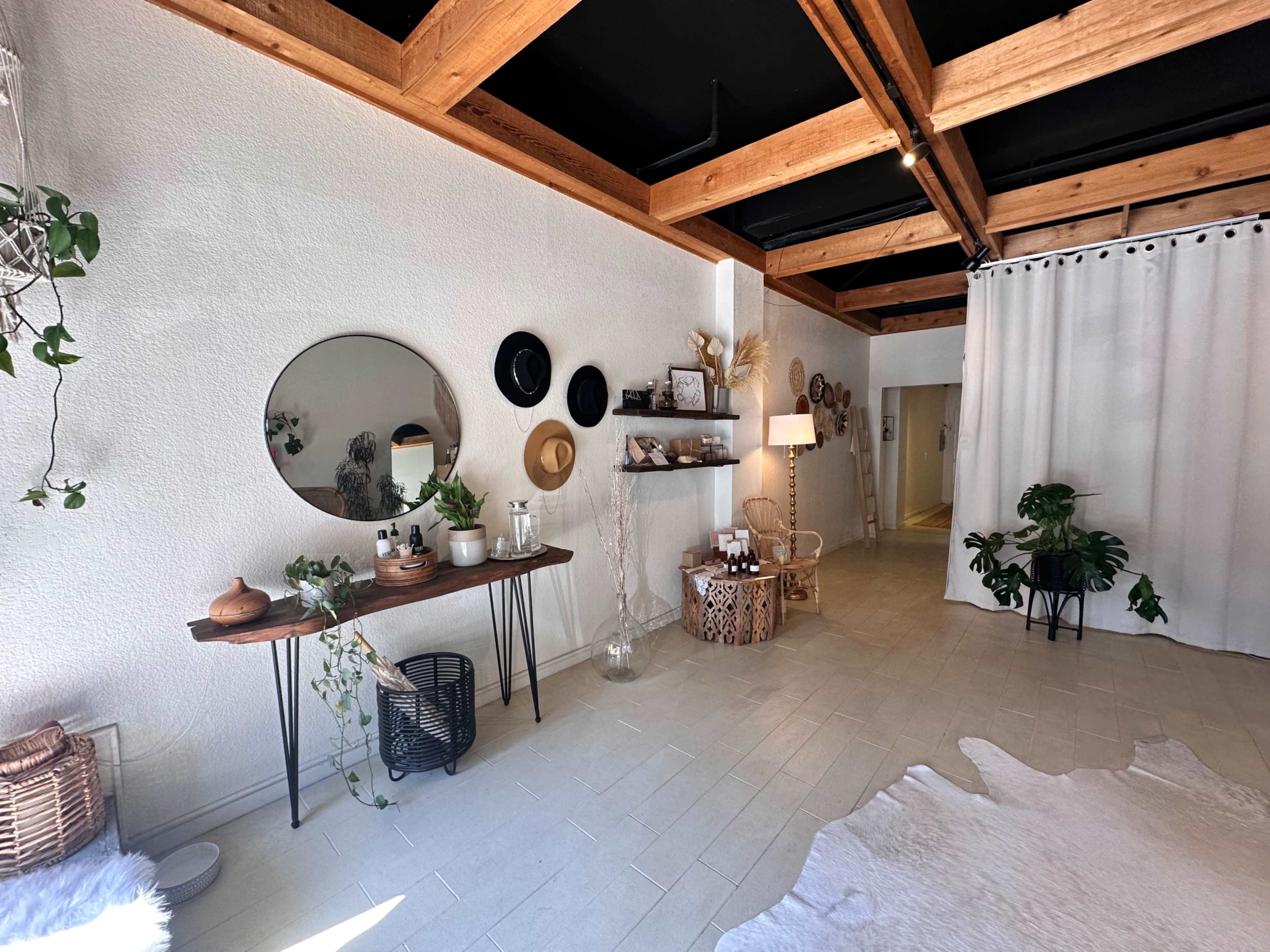 Chic and Airy Storefront Image in Presidio Heights, San Francisco, CA