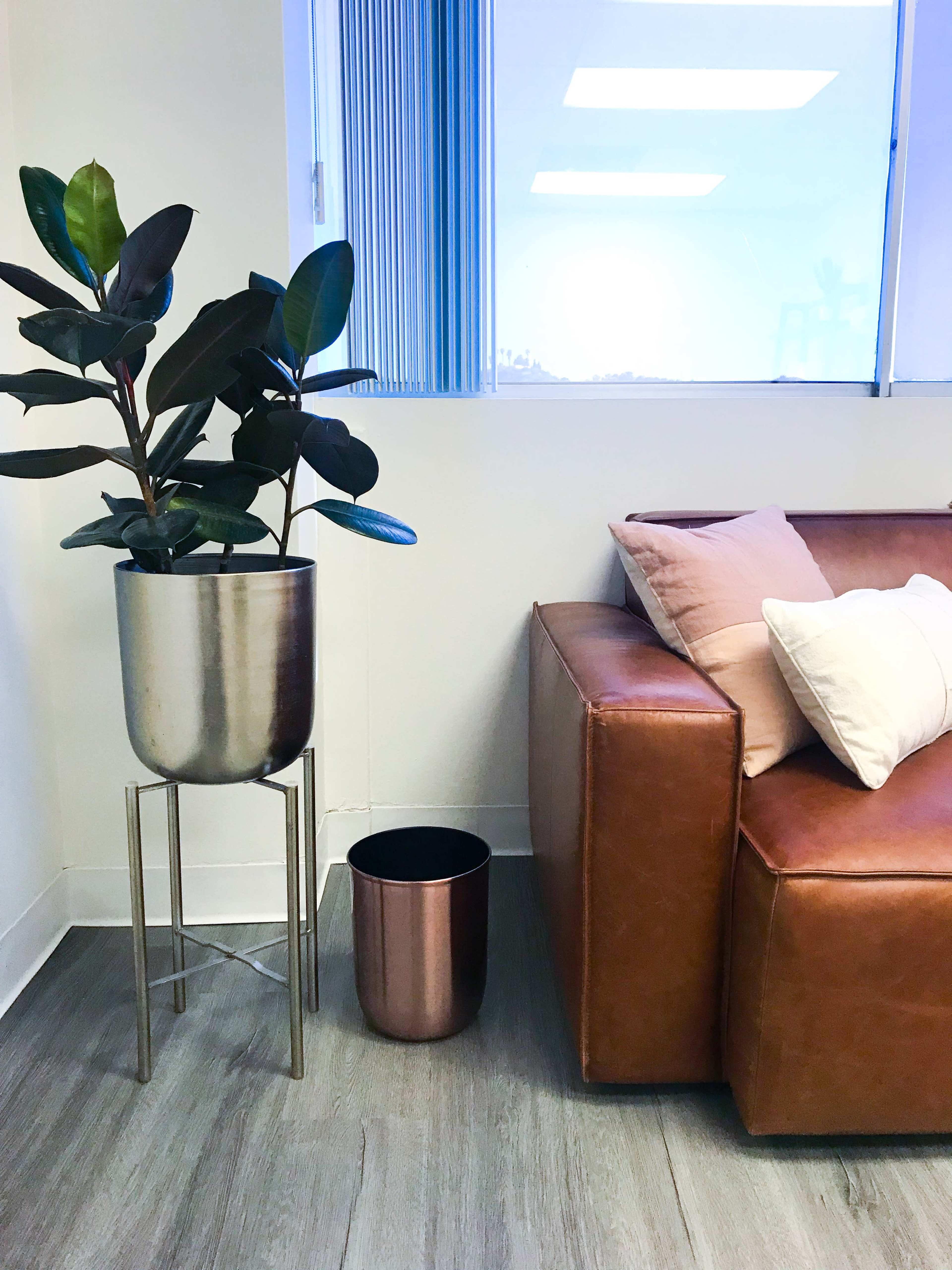 Modern Meeting Room Image in Sherman Oaks, sherman oaks, CA