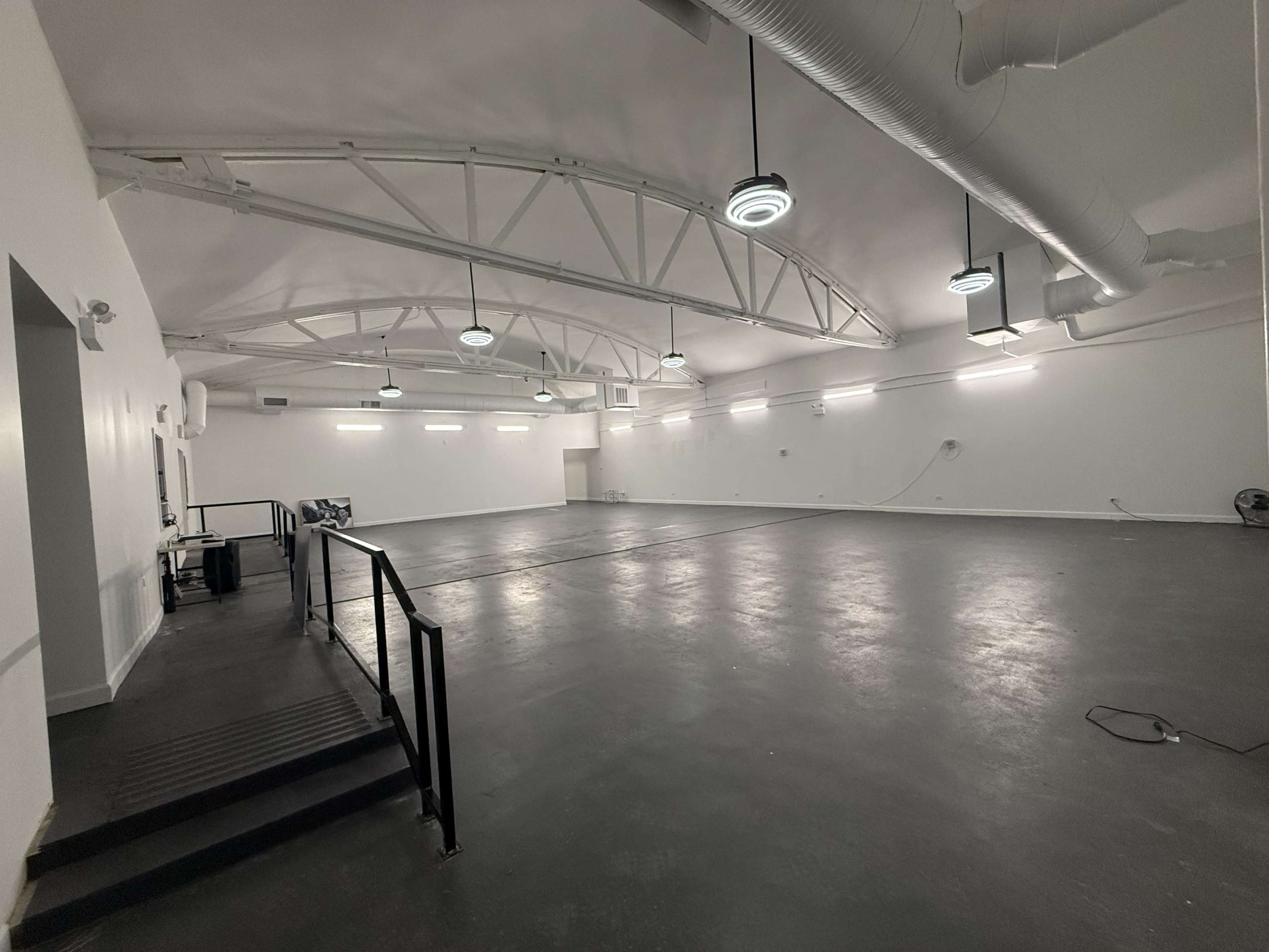 Spacious Downtown Artist Gallery and Photography Loft Image in Lower West Side, Chicago, IL