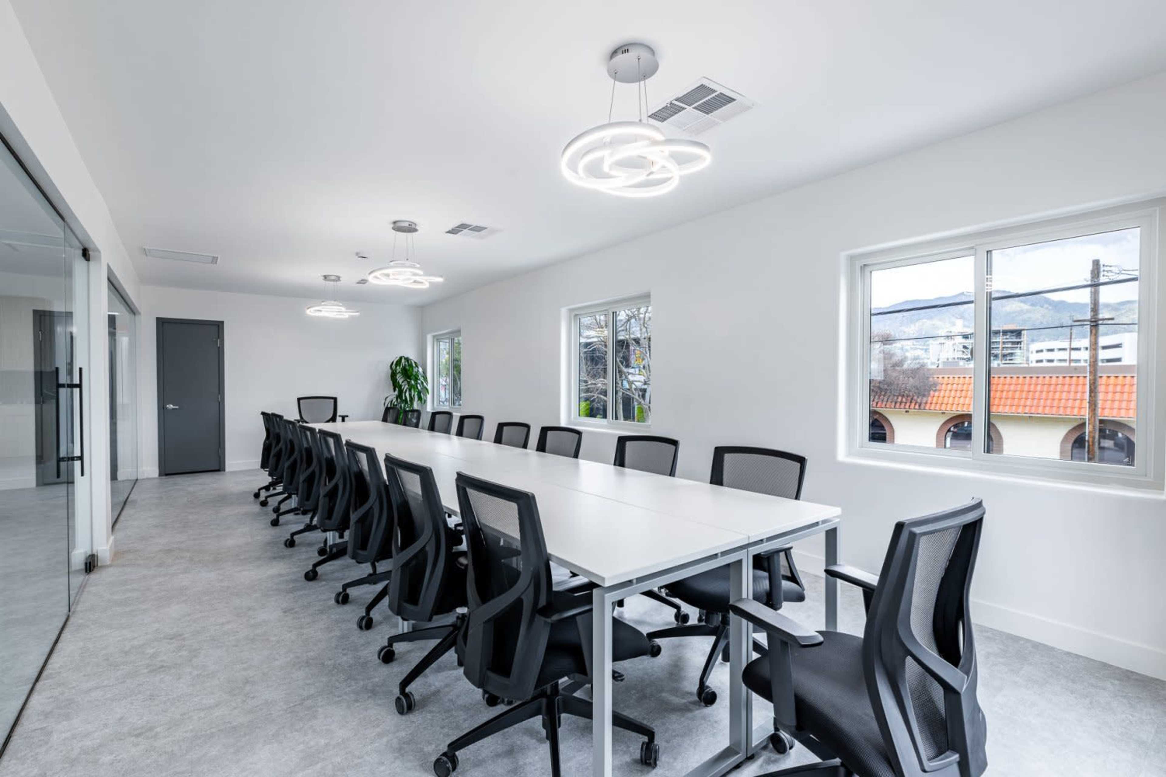 Versatile Office Building with Premium Amenities – Film & Photo Shoot Ready Image in Burbank, Burbank, CA