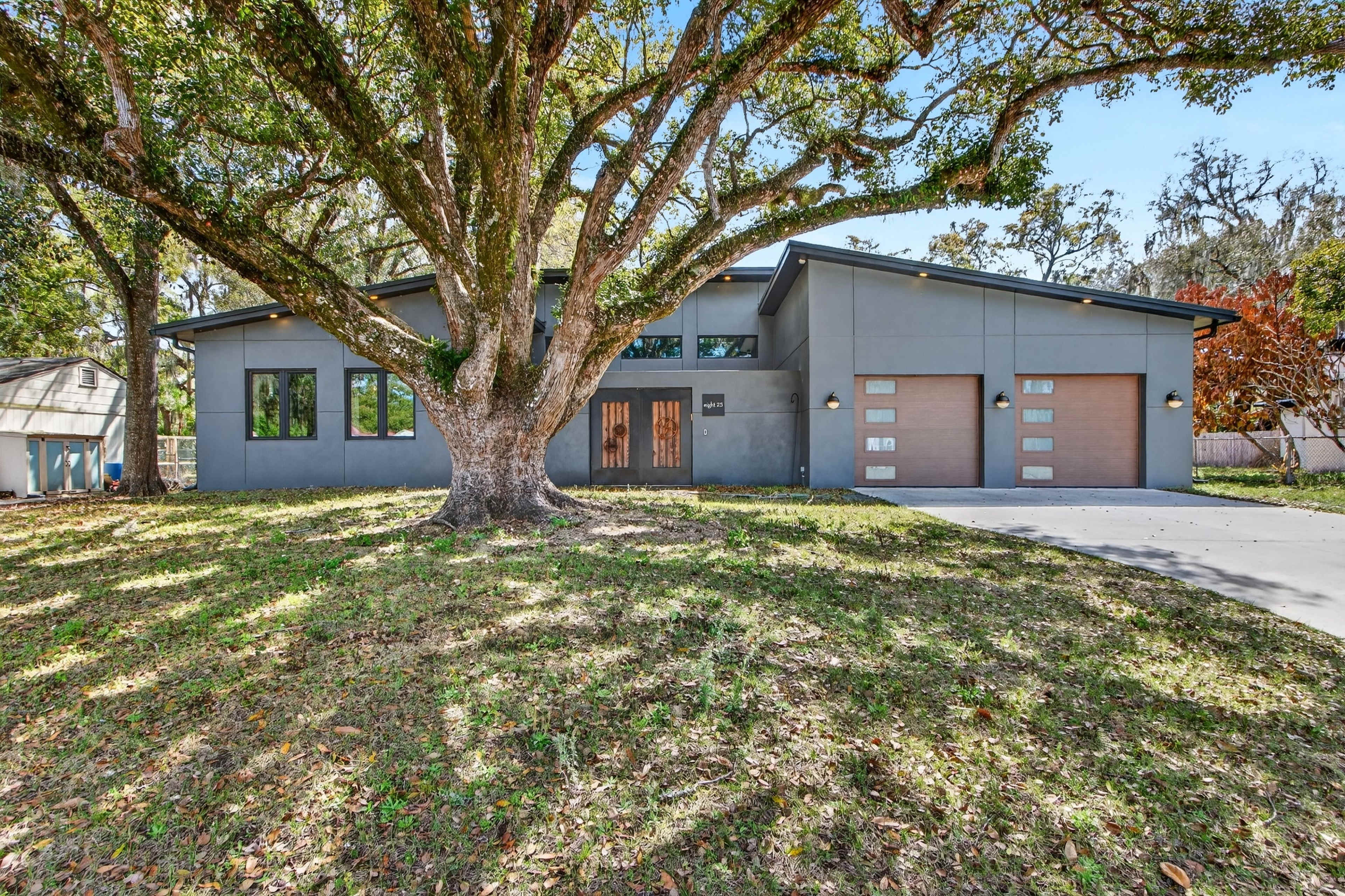 Modern, Industrial, Eclectic, All-Black House Image in Sanford, Sanford, FL