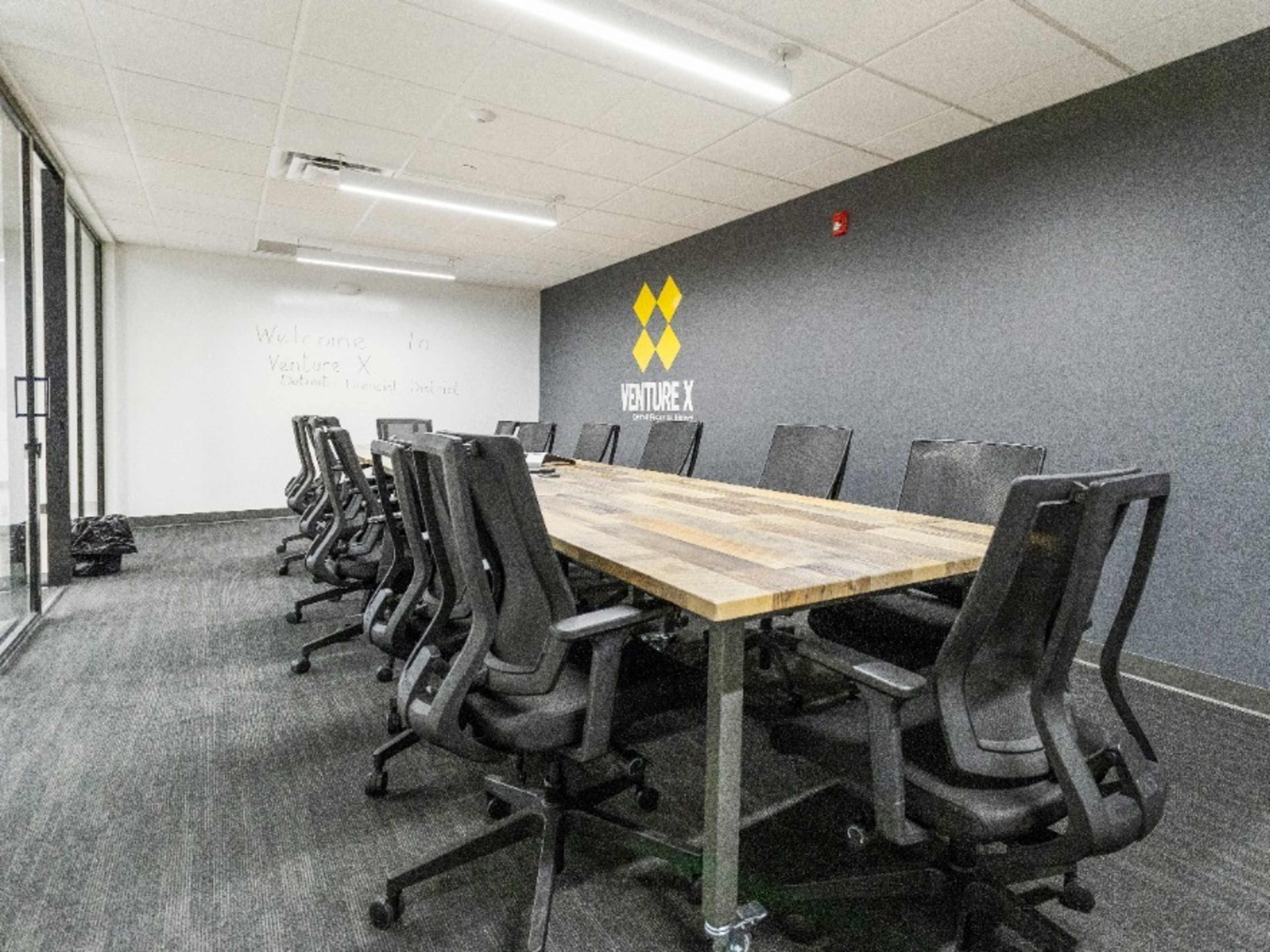 14 Person Meeting Room